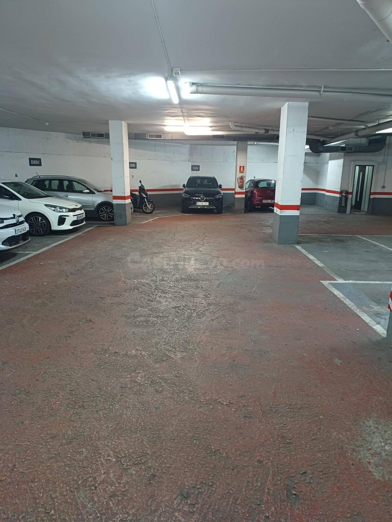 PLAZA DE PARKING DOBLE JUNTO RAMBLA JUST OLIVERAS - foto 5
