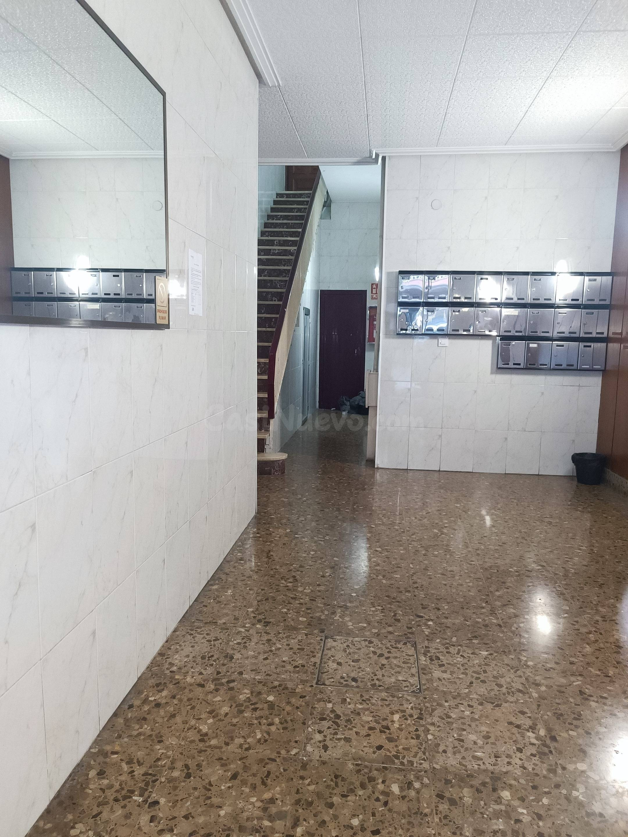 ¡SOLO INVERSORES - VIVIENDA ALQUILADA! - foto 2