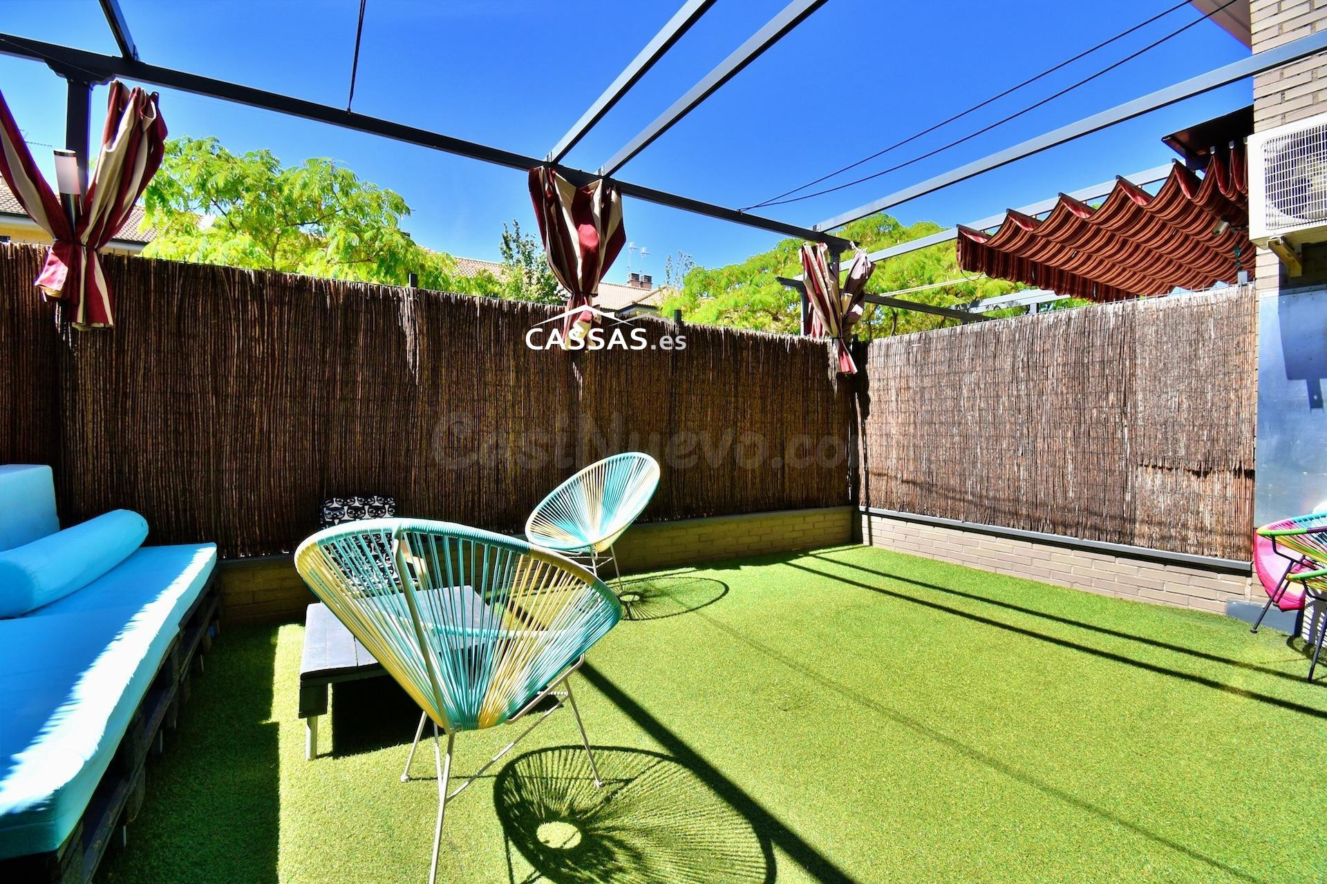 SOTO DEL HENARES -Bajo con jardín, 2 habitaciones. Piscina,  - foto 5
