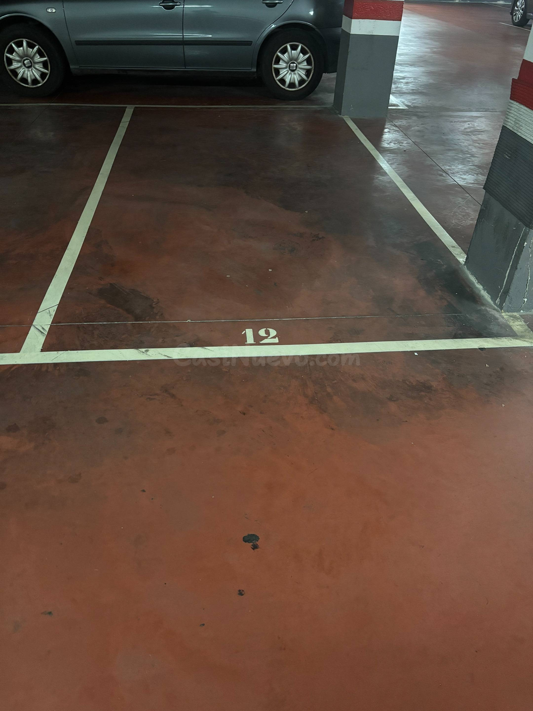PLAZA DE PARKING PARA COCHE MEDIANO