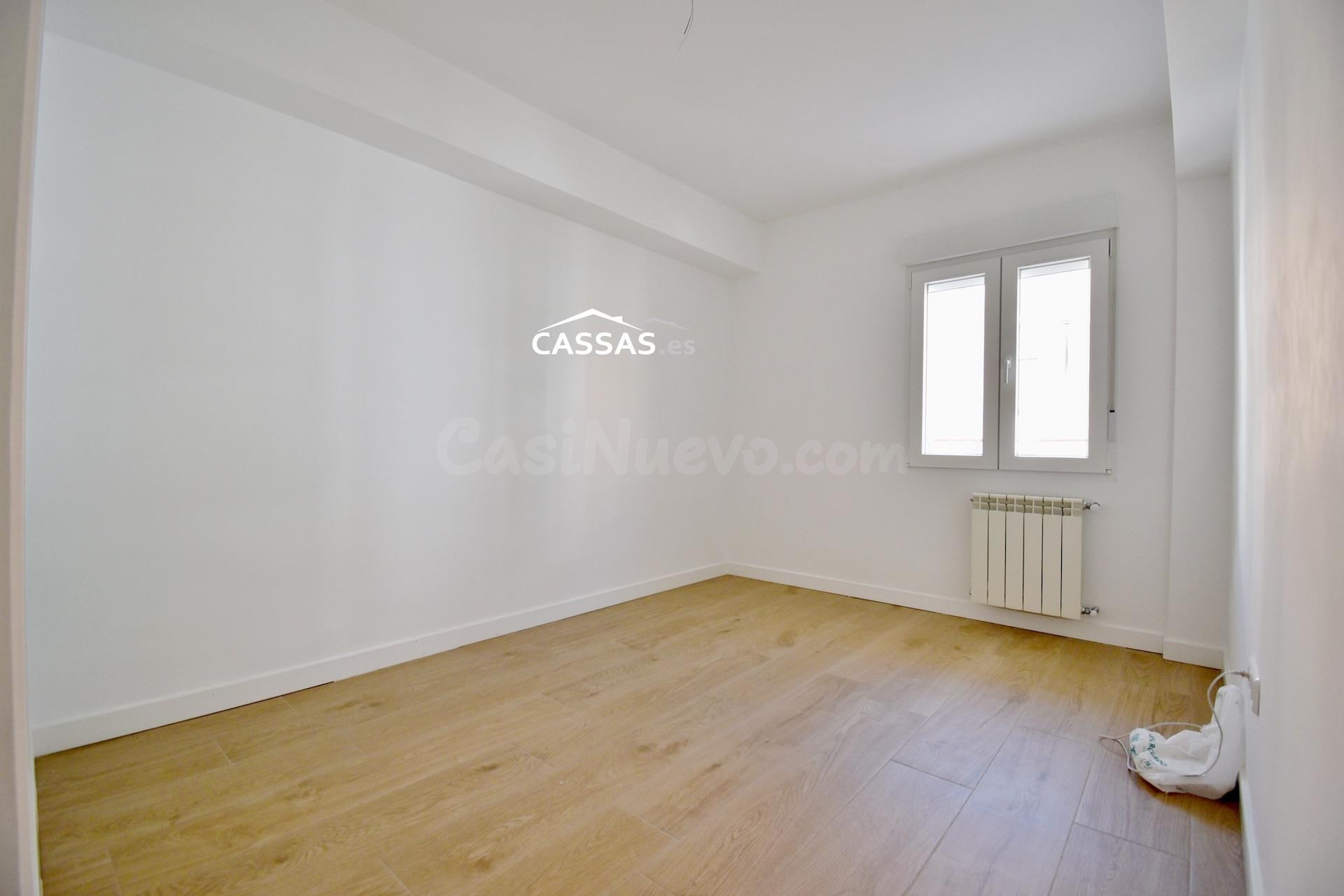 ZONA MÁRMOL. Piso de 3 habitaciones con terraza. Reforma a e - foto 4