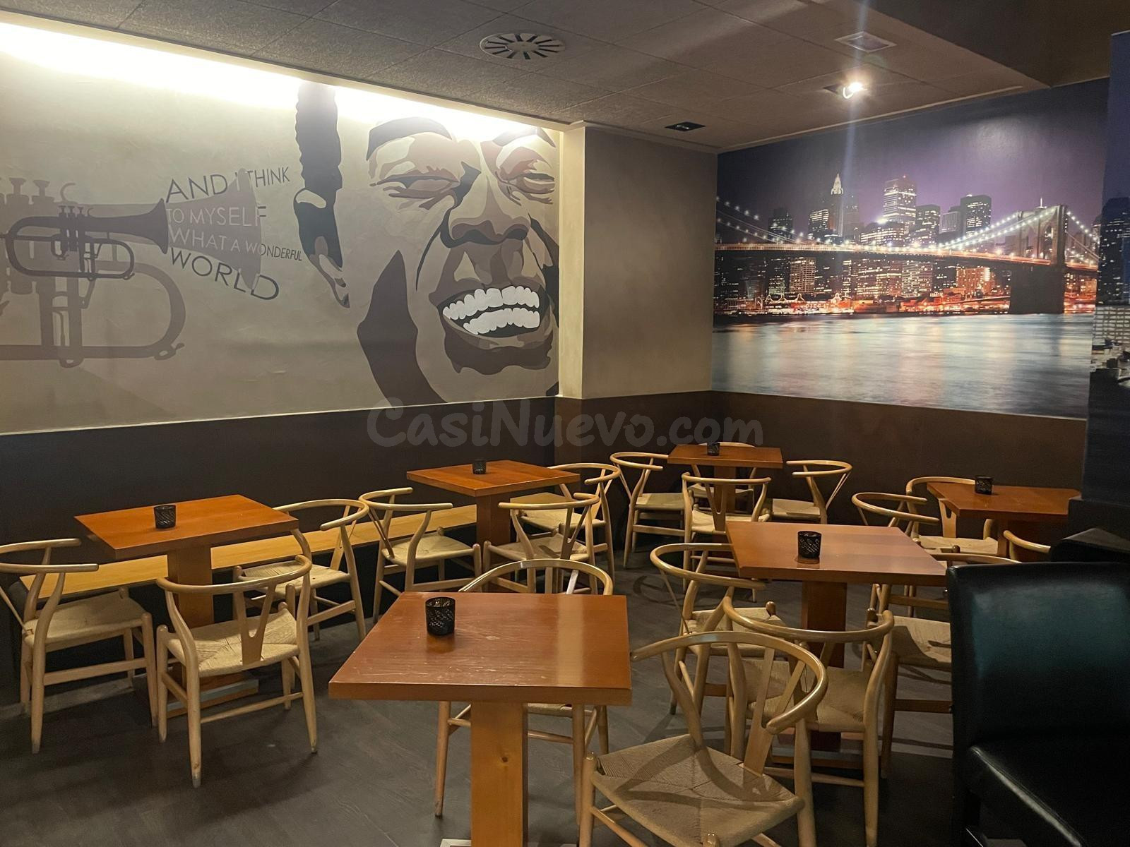 ¡Oportunidad única BAR-CAFETERÍA con licencia, salida de hum - foto 3