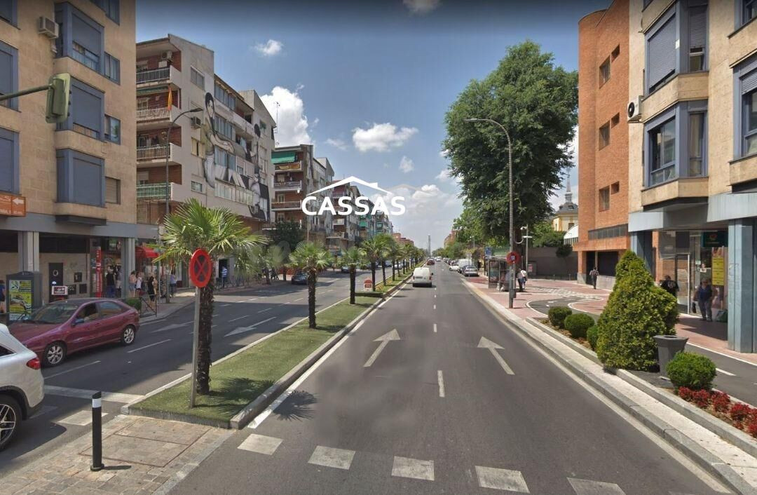 ZONA CENTRO- Renfe. 2 habitaciones (antes 3). 1º planta sin  - foto 2