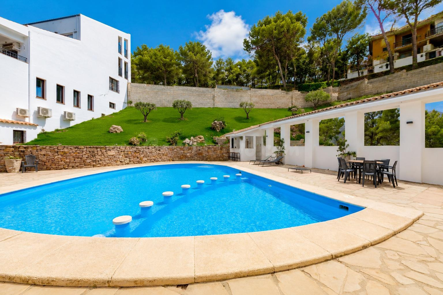 Exclusiva Villa de Lujo con Rentabilidad, Piscina para Event - foto 4