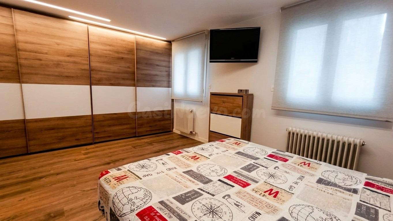 Piso en Alcoy - Tu Refugio en el Corazón de la Ciudad ✨ - foto 3