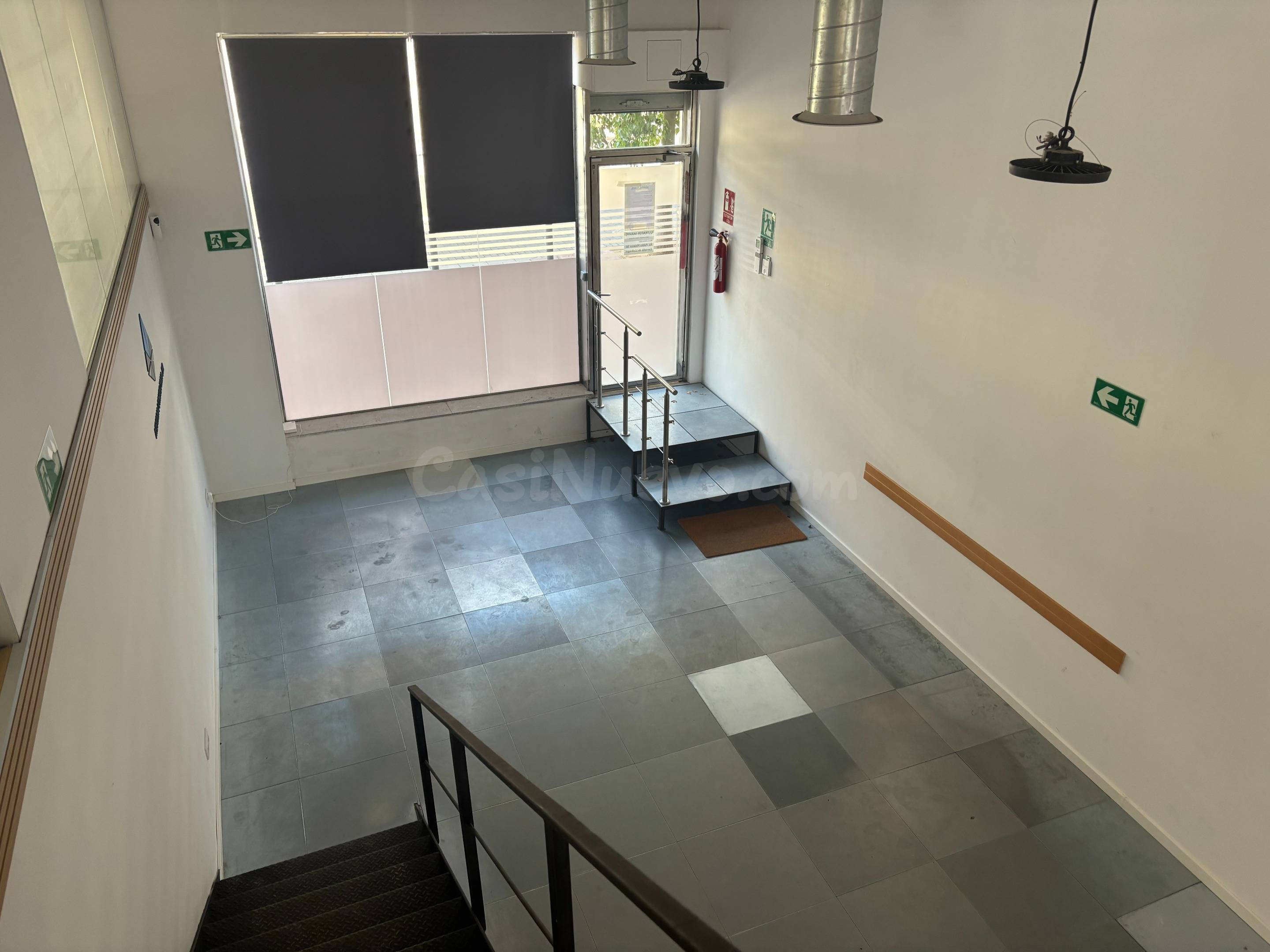 ¡LOCAL DE 140 M2 JUNTO CARRETERA SANTA EULALIA! - foto 4