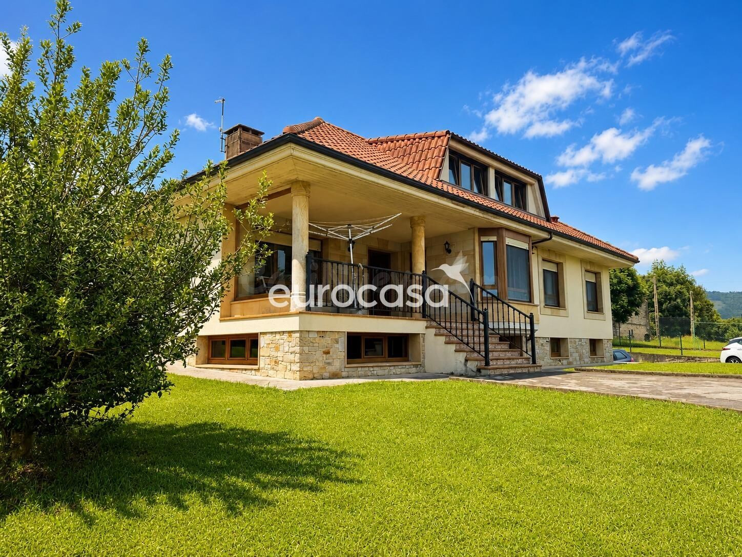 CASA INDEPENDIENTE EN VENTA EN PÉNAGOS | 6 DORMITORIOS, JARD