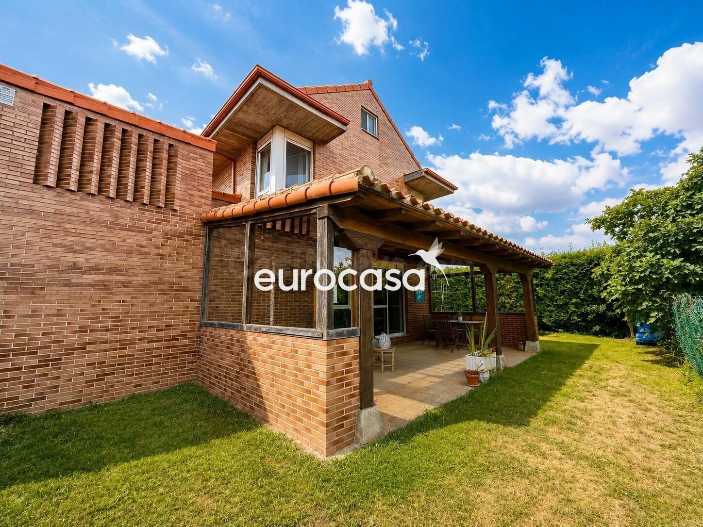 CHALET INDEPENDIENTE EN VENTA EN HERRERA DE CAMARGO | JARDÍN - foto 4