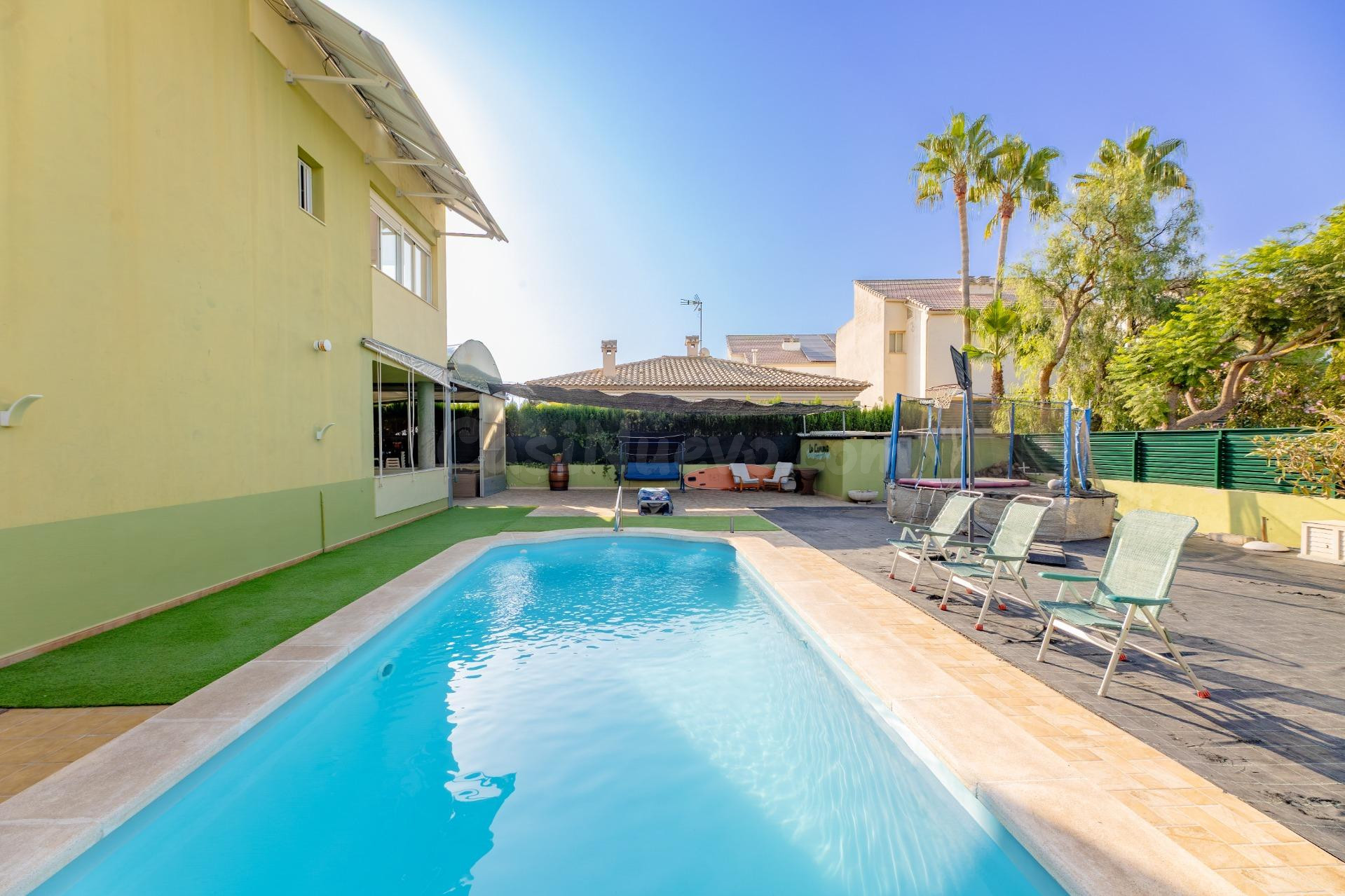 Impresionante Chalet con Piscina y Vistas al Mar en Moncofar - foto 3
