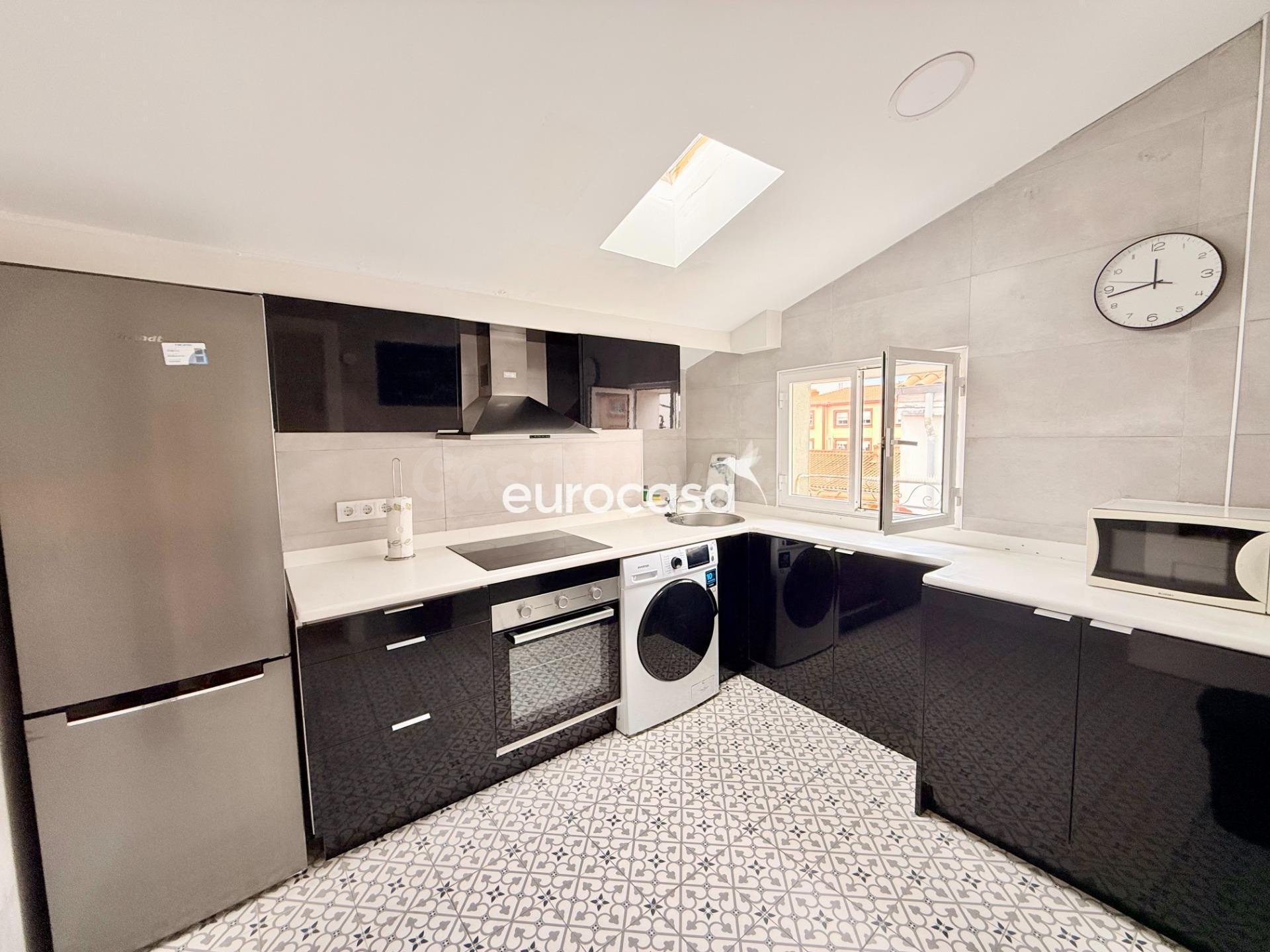 ÁTICO EN VENTA EN EL CENTRO DE SANTANDER | REFORMADO Y LISTO - foto 2