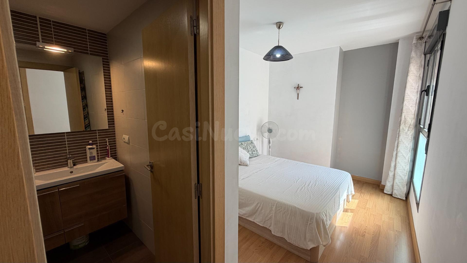 ¡Venta en El Grau: vivienda del 2008 con balcón y 2 dormitor - foto 2