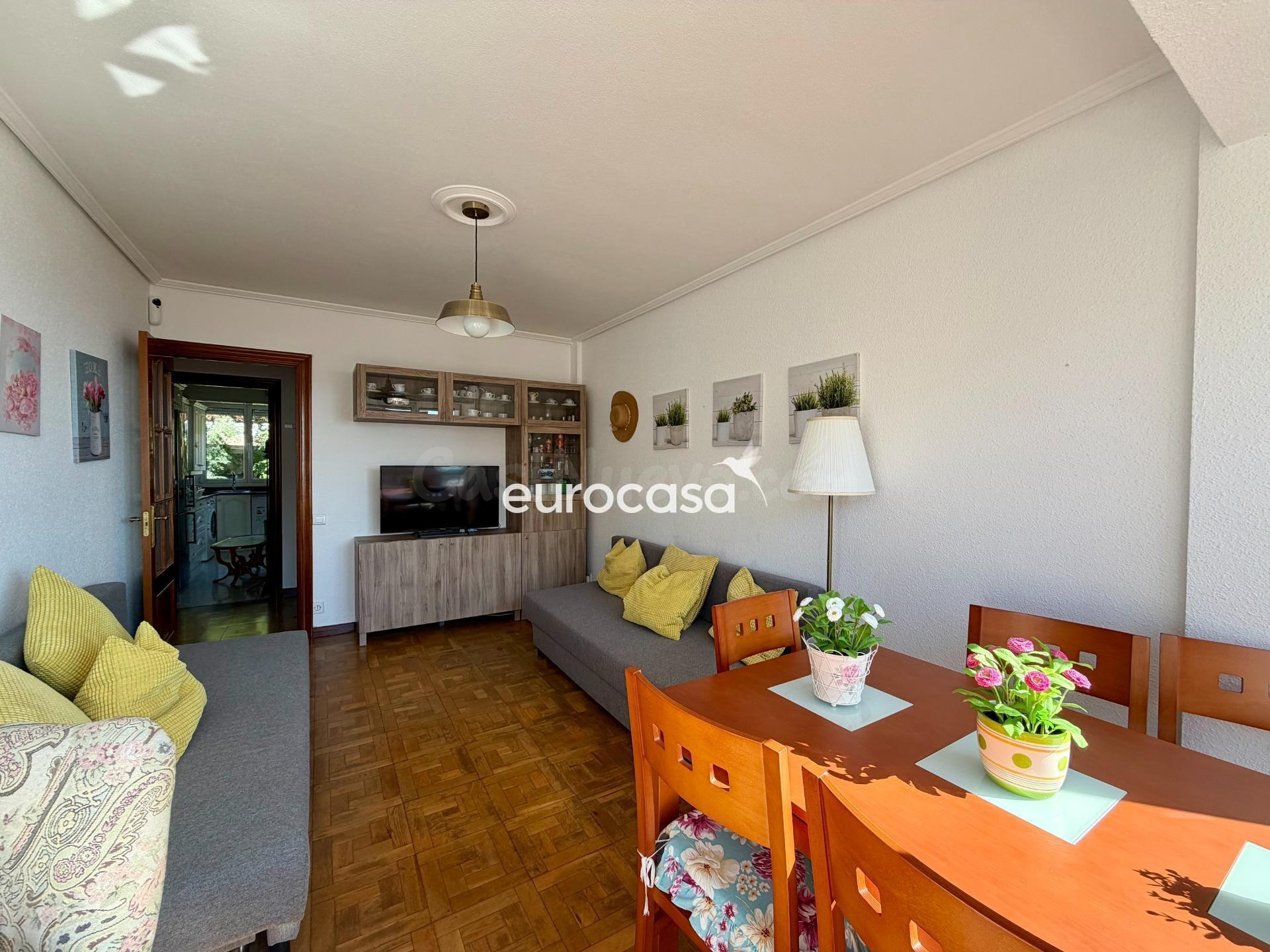 PISO EN VENTA EN EL CENTRO DE SANTANDER CON VISTAS A LA BAHÍ - foto 3