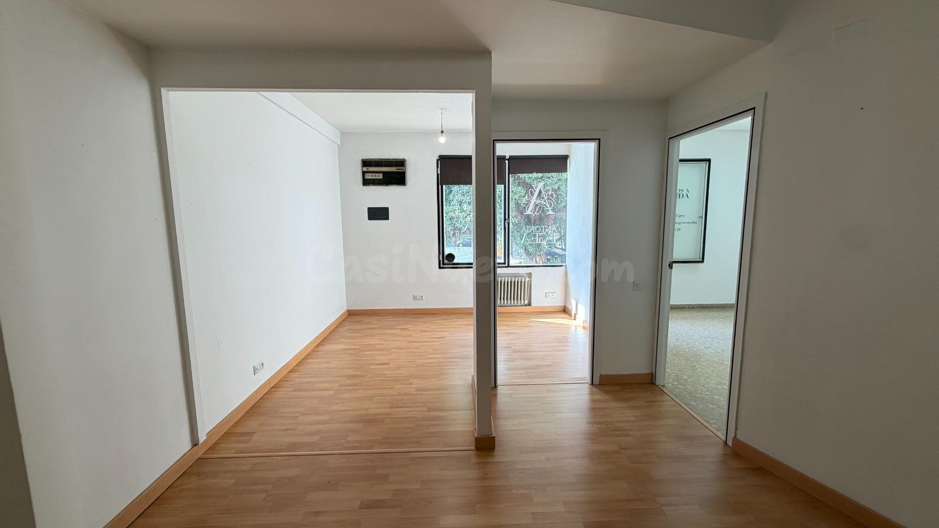 ¡Diseña la Oficina Perfecta para Tu Empresa en Pleno Centro  - foto 4
