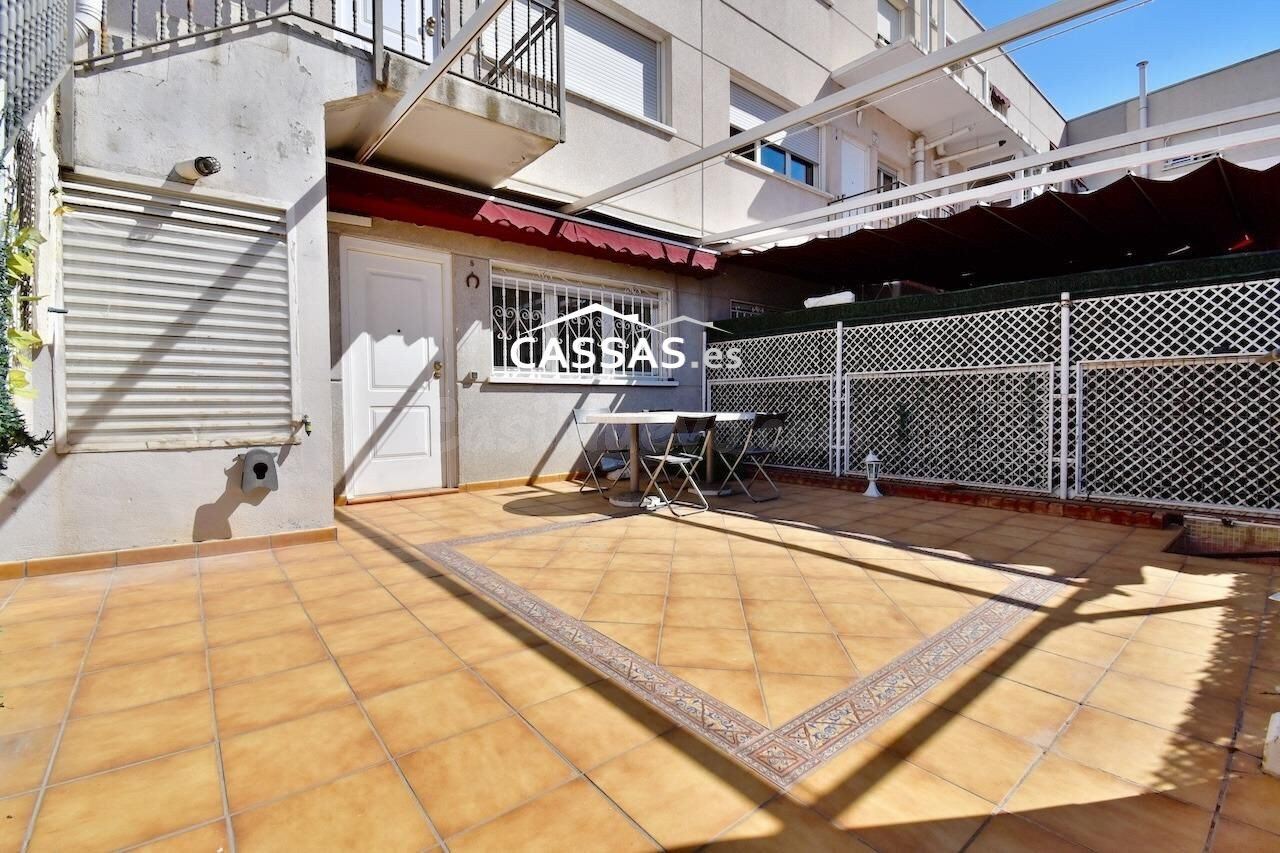ZONA VIRGEN DE LORETO - Bajo con Jardín de 3 habitaciones, 2 - foto 2