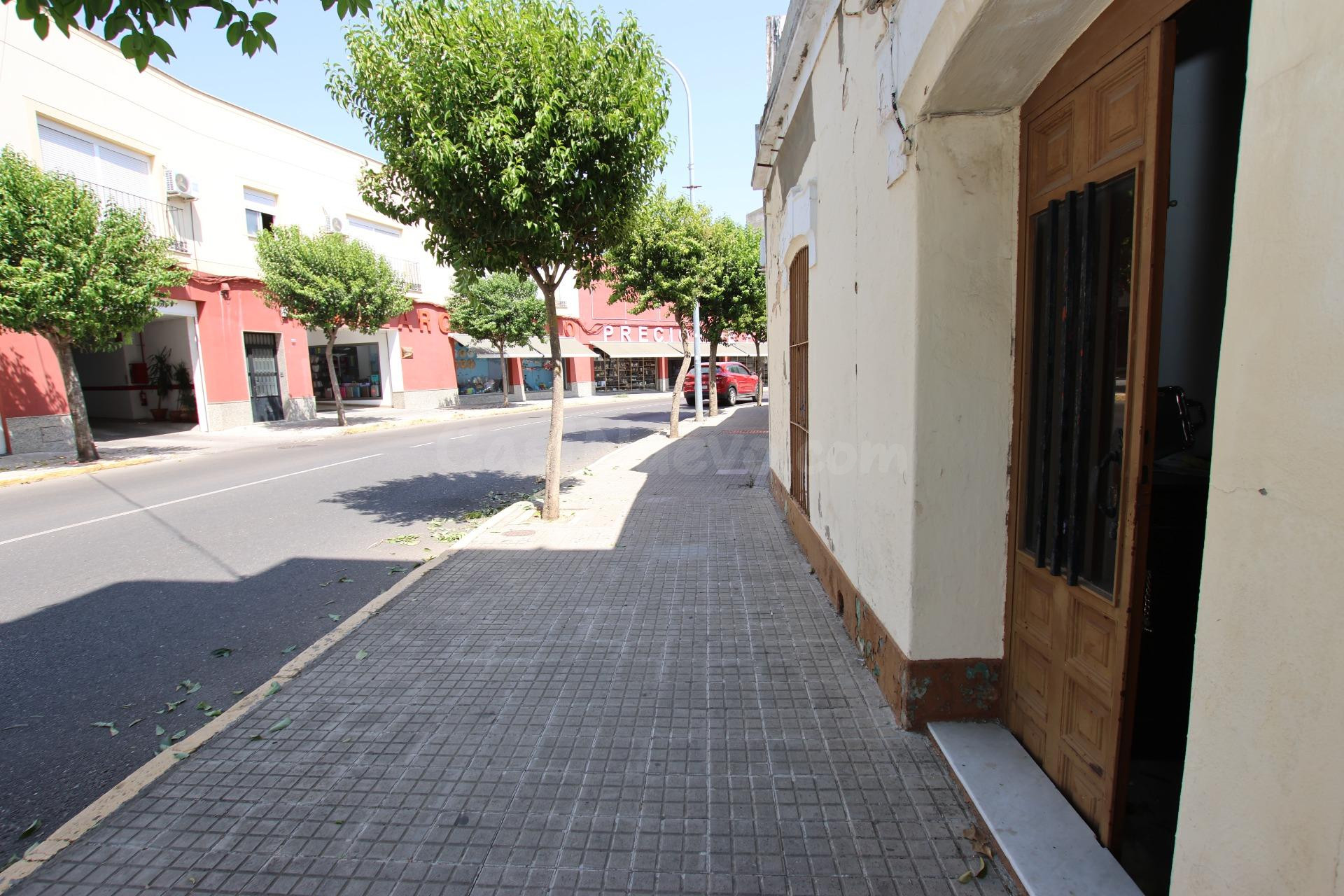 Vivienda en Concepción Arenal, con salida a dos calles. - foto 3