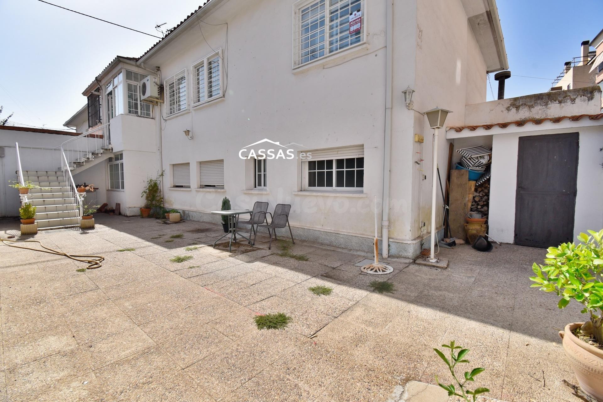 CASA- CHALET EN EL SAUCAR, 3 habitaciónes y patio de 25 m2 - foto 2