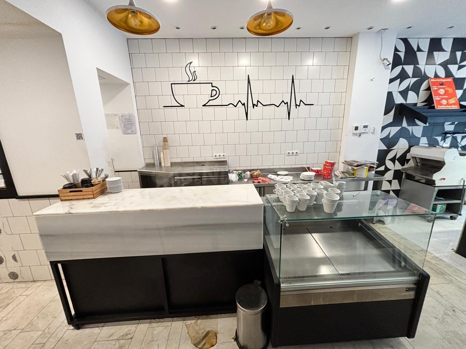 Local comercial a pie de calle, Sants. - foto 4