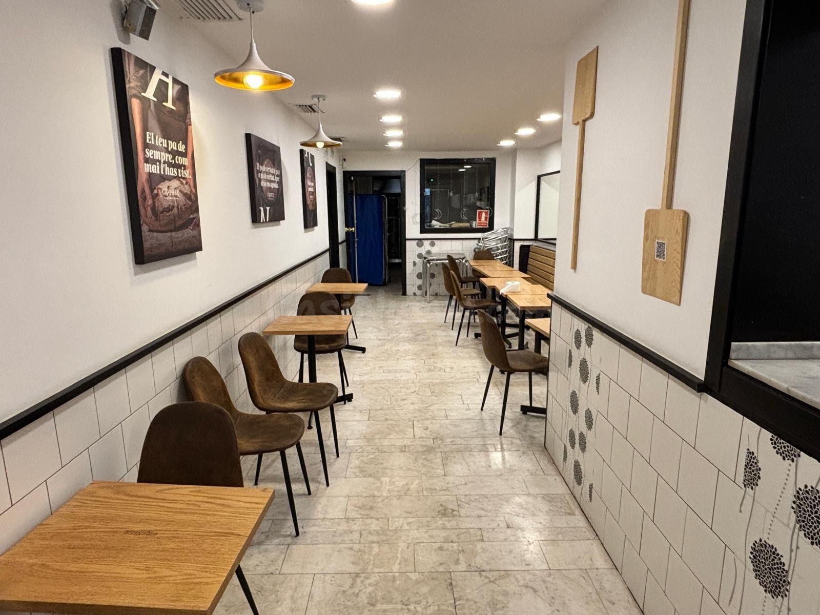 Local comercial a pie de calle, Sants. - foto 5