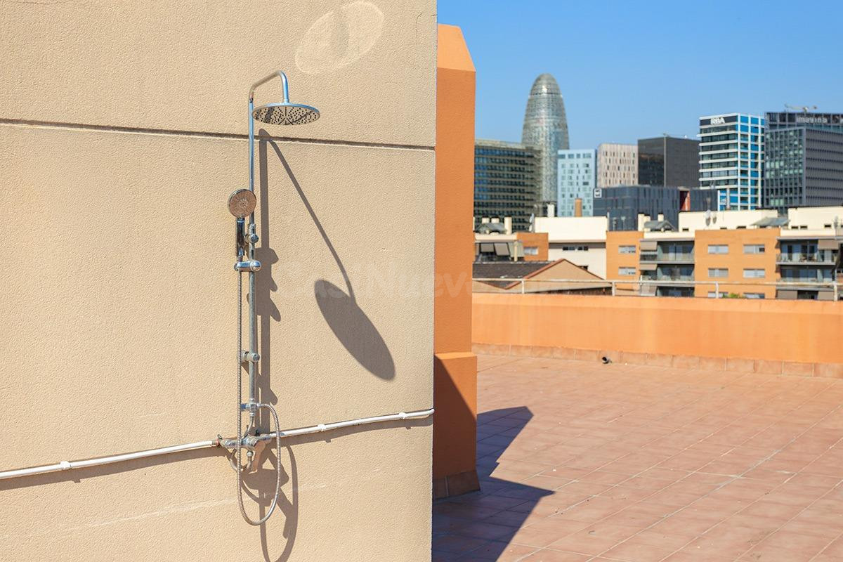 Ático exclusivo con terraza de 155 m2 en el corazón de Poble - foto 5