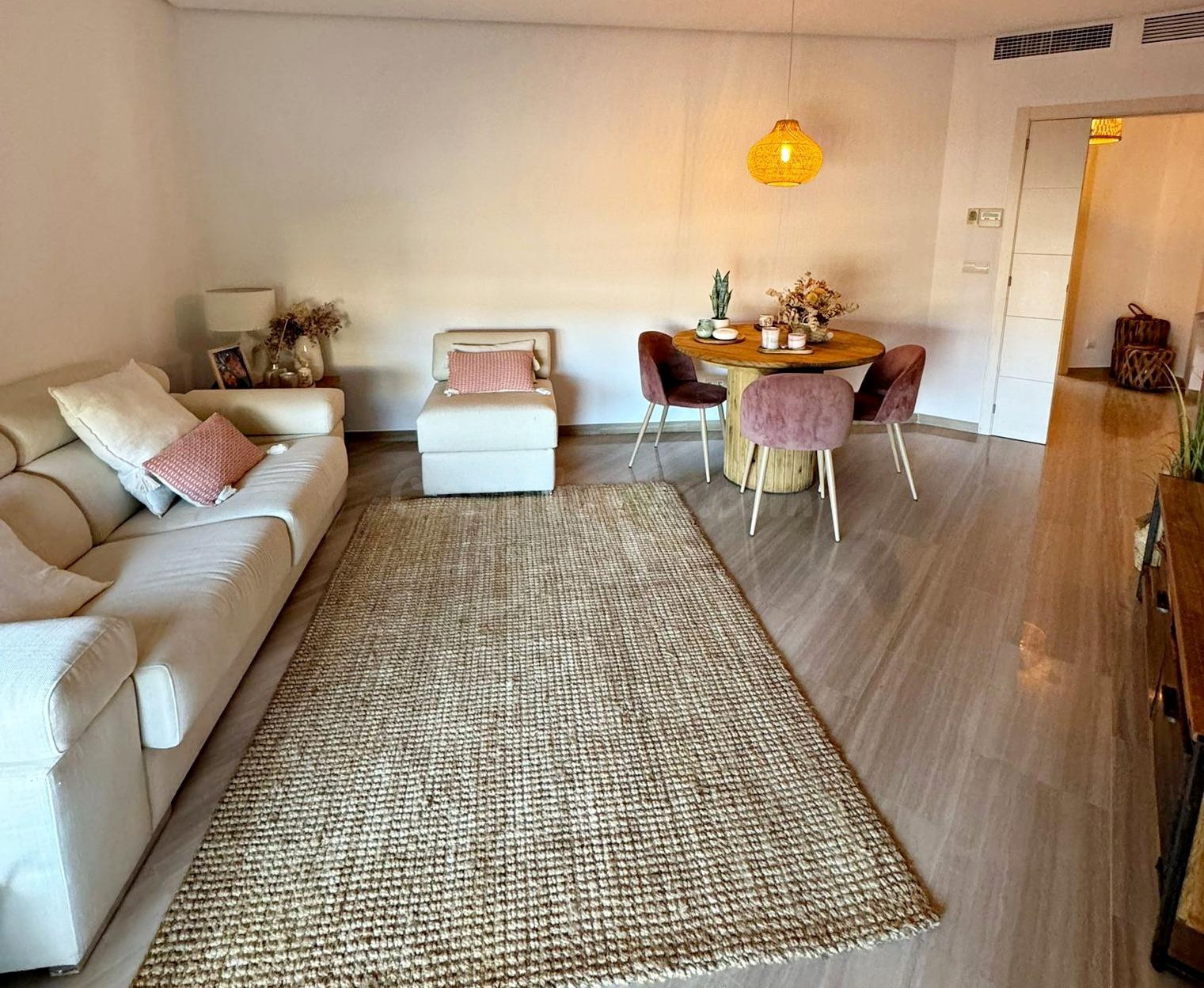 ALQUILER APARTAMENTO EN JAVEA PRIMERA LINEA PLAYA - foto 2