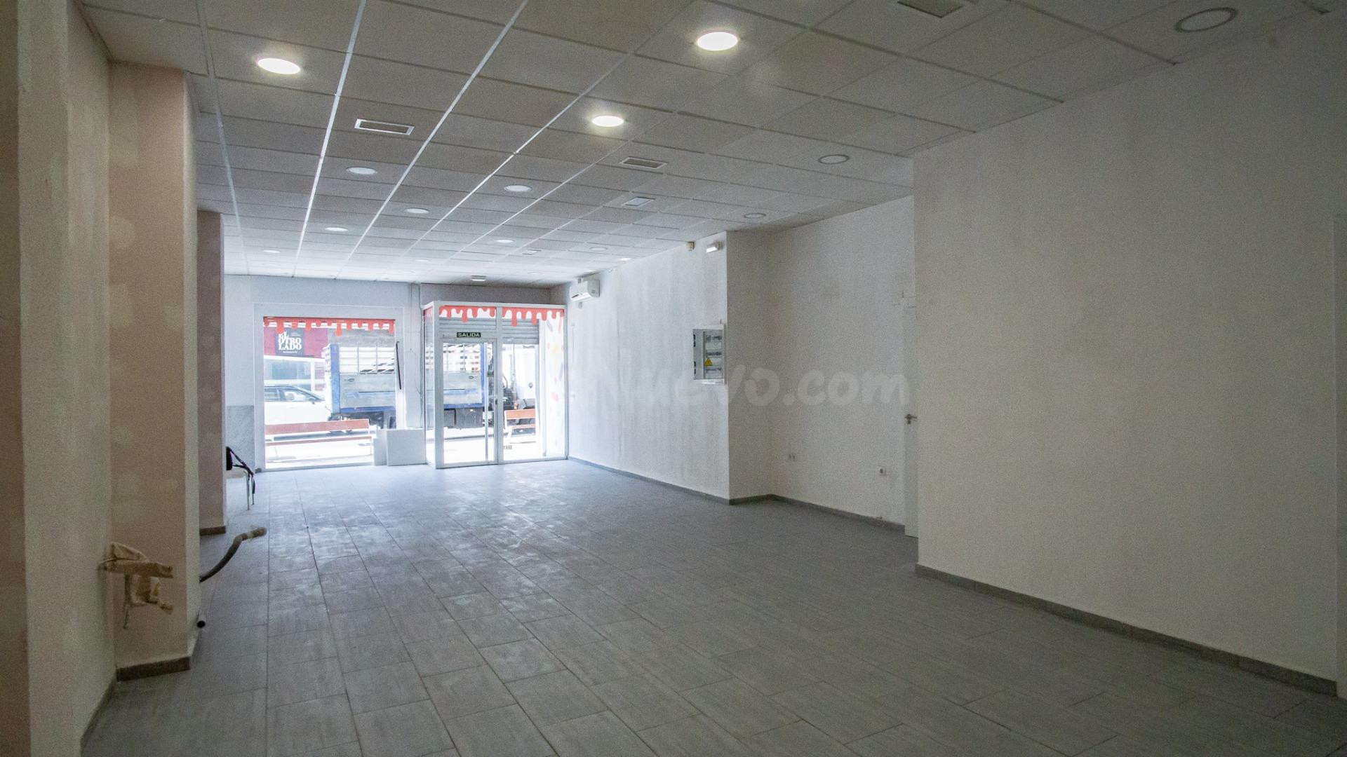Local comercial en Gran Avenida de Elda. - foto 4