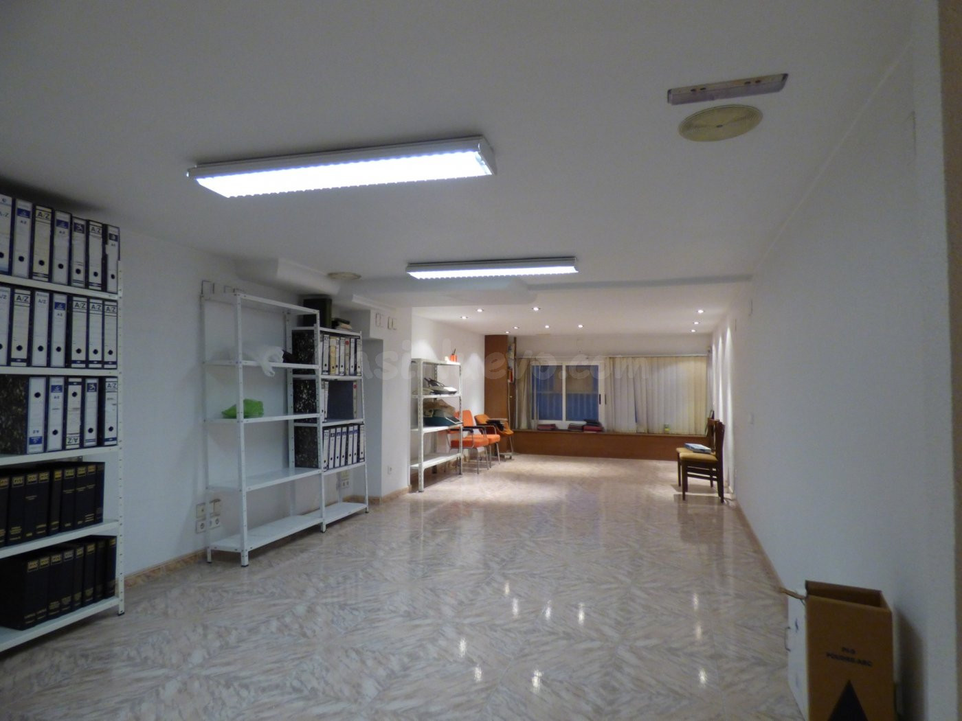 Local comercial 130m² en alquiler - Avenida de chapí - foto 3