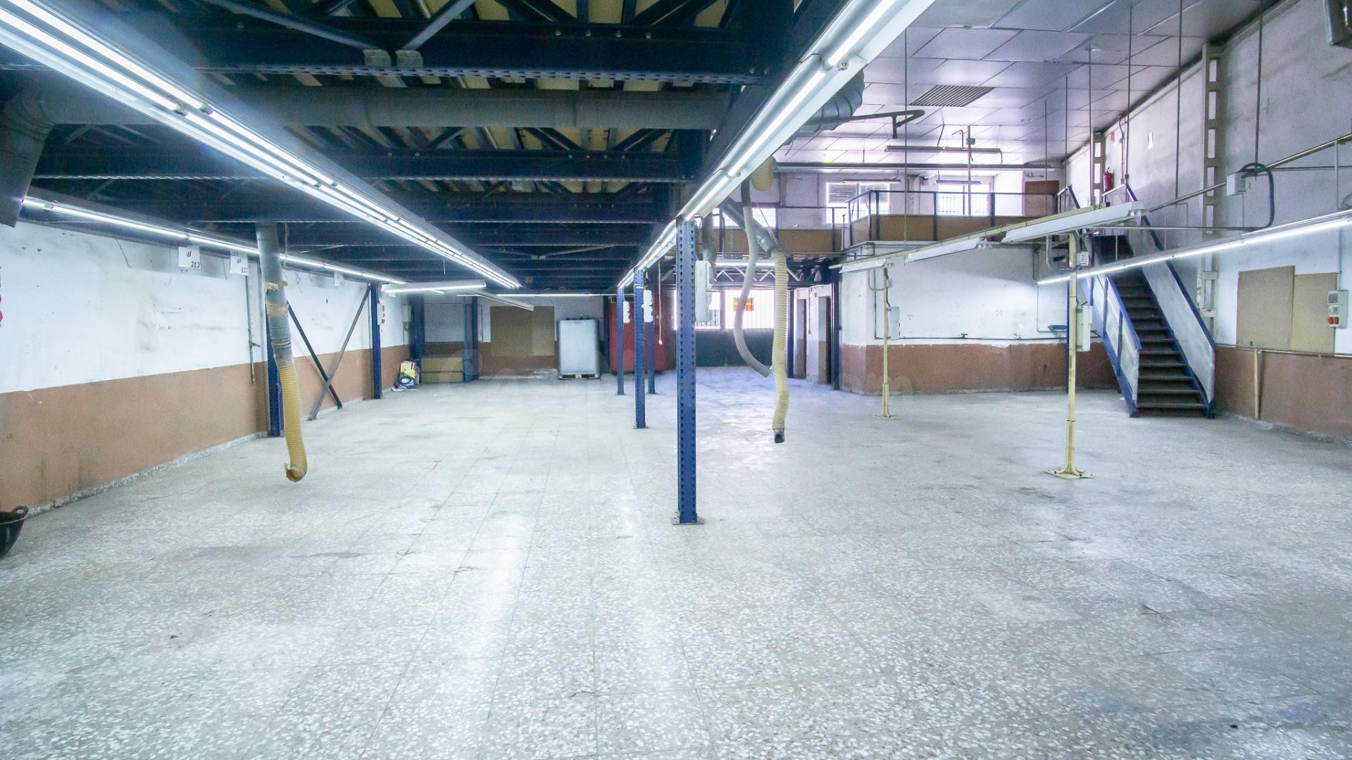 Nave industrial en zona la Torreta de Elda - foto 2