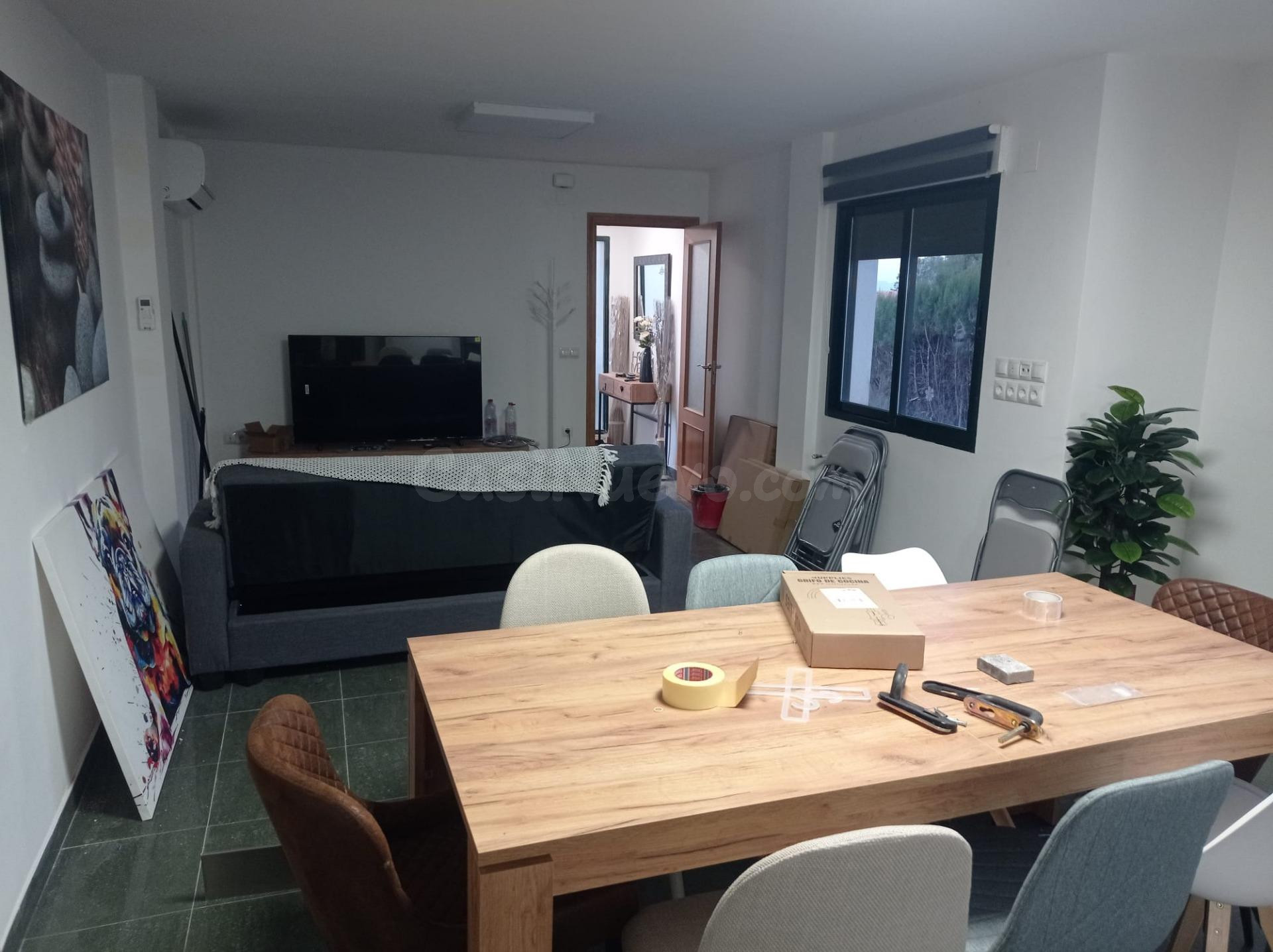 21Inmobiliarias vende estupendo adosado en Calicanto cerca d