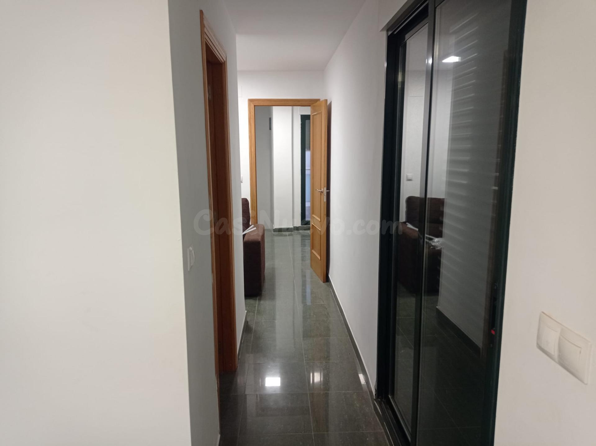 21Inmobiliarias vende estupendo adosado en Calicanto cerca d - foto 2