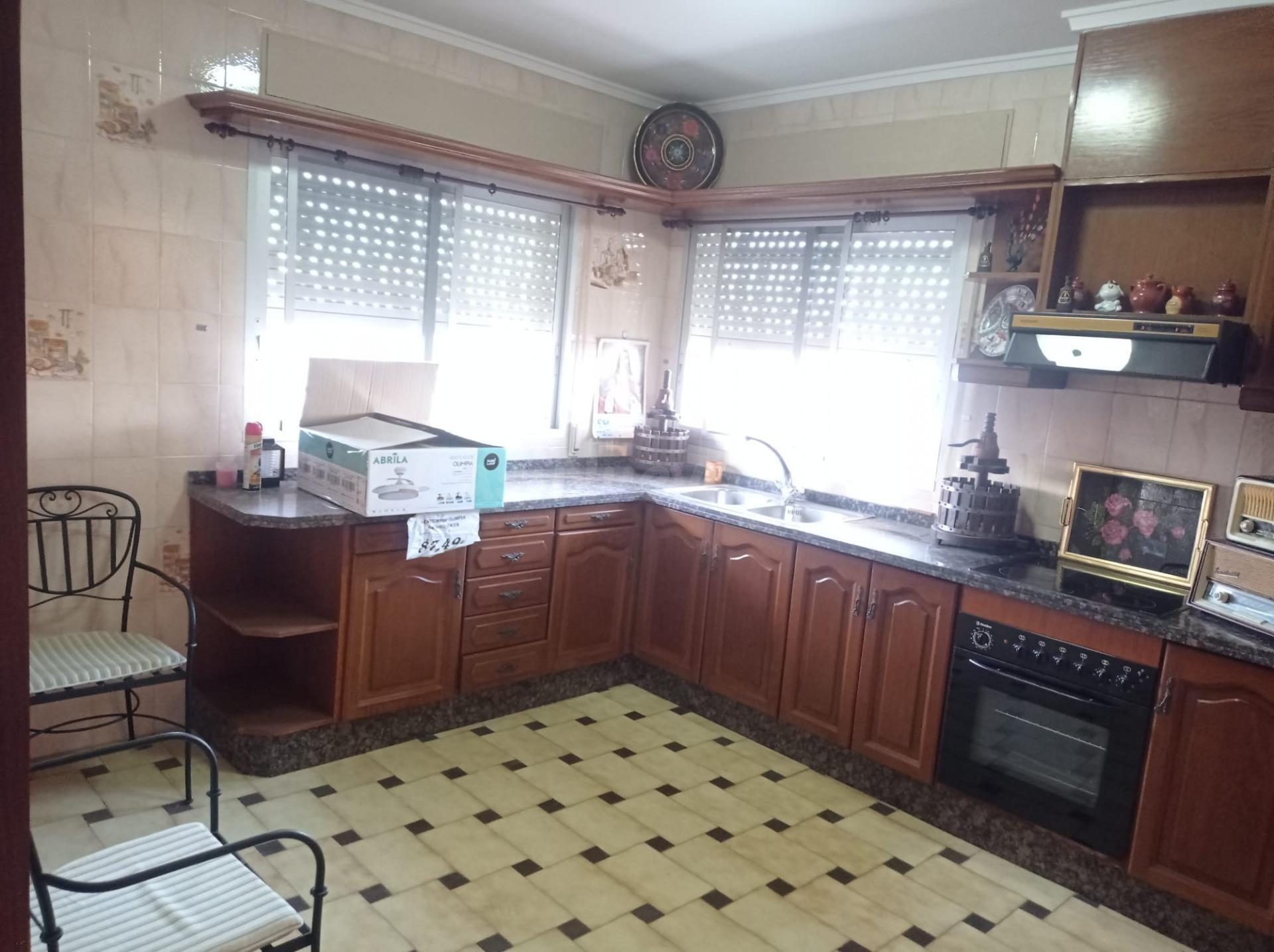 21 Inmobiliarias vende estupendo chalet en la avenida princi