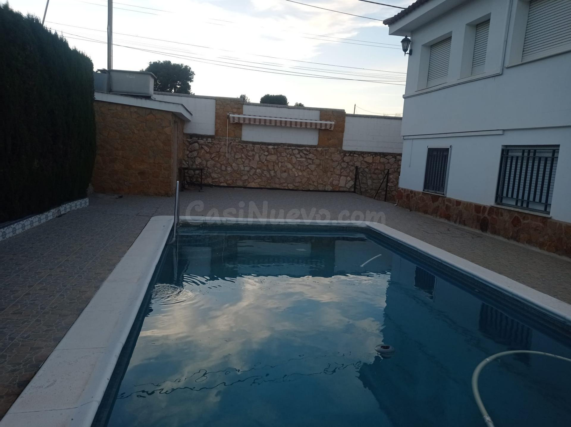 21 Inmobiliarias vende estupendo chalet en la avenida princi - foto 2