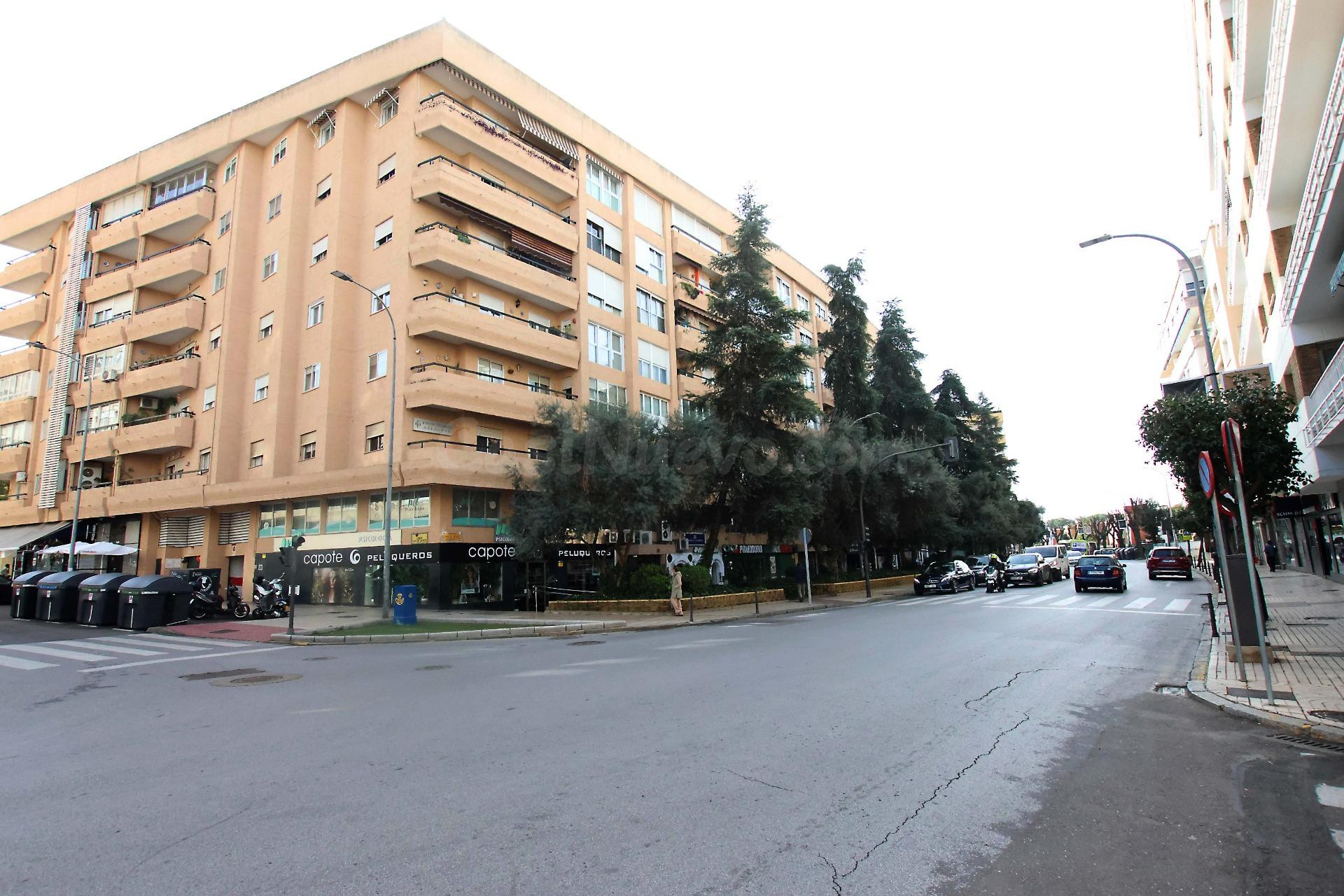 ¡Oportunidad a muy pocos metros de El Corte Ingles - foto 4