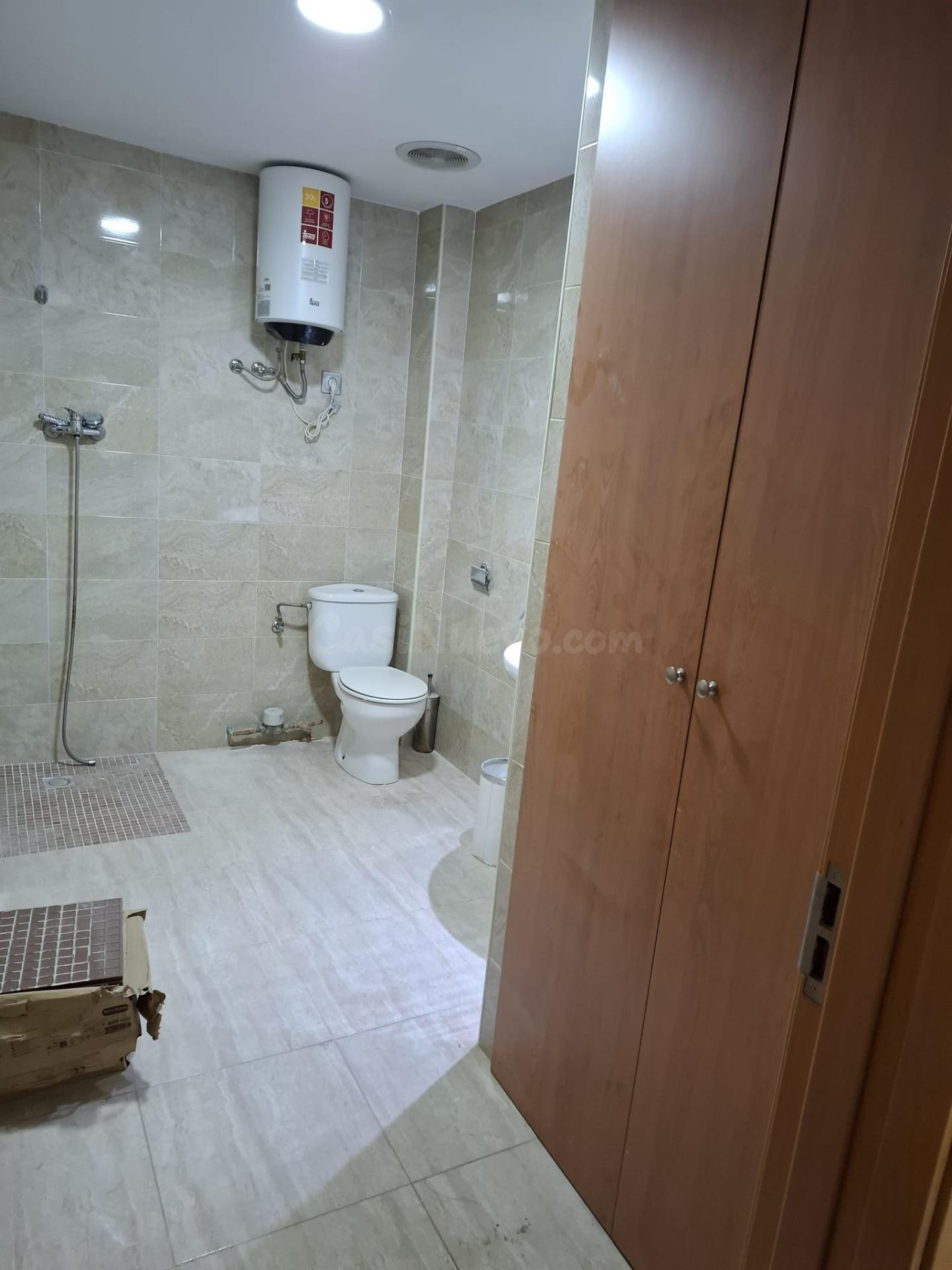 21 Inmobiliaria alquila este bajo en perfecto estado cerca d - foto 5