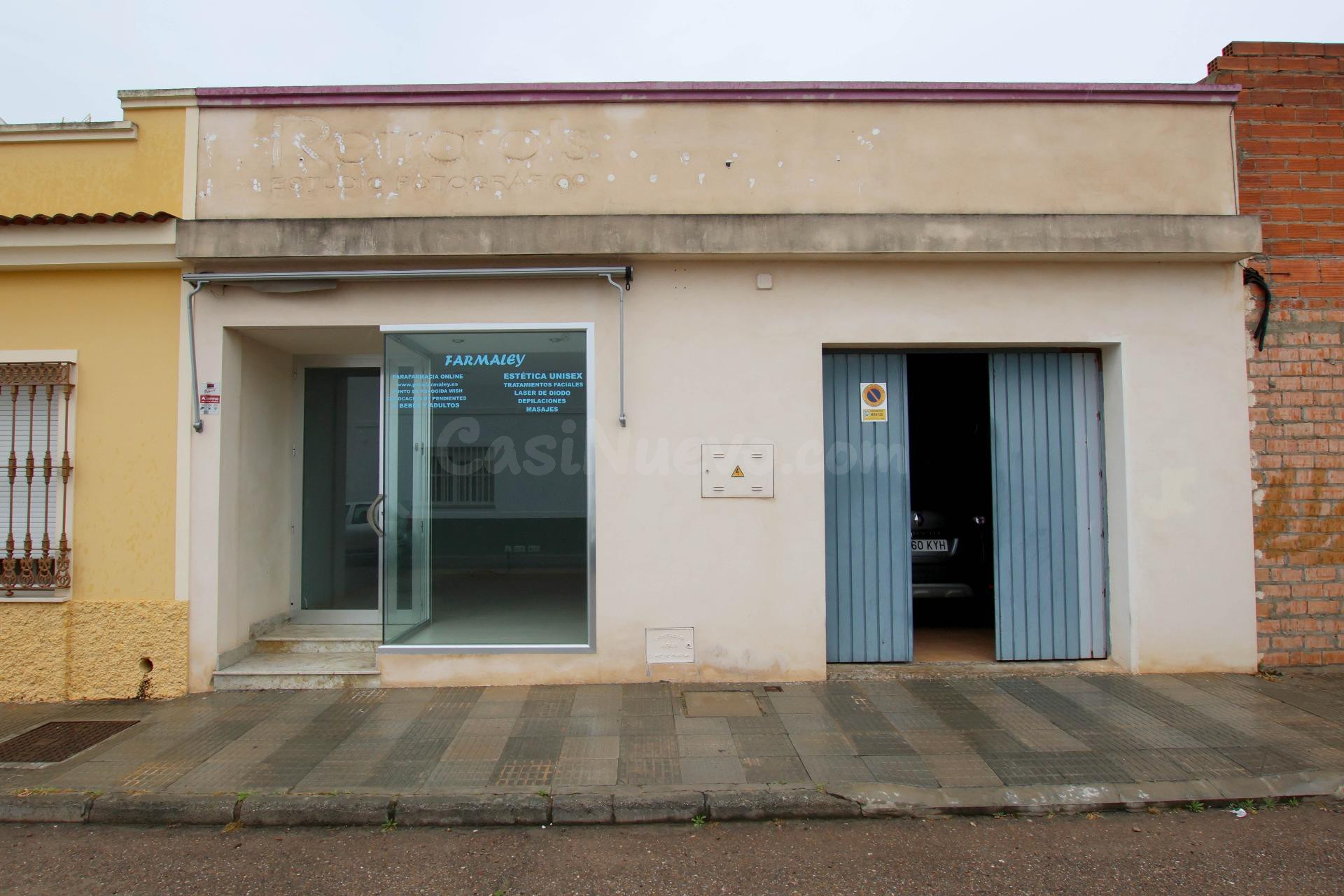 Local con posibilidad de cambio de uso a vivienda en Montijo