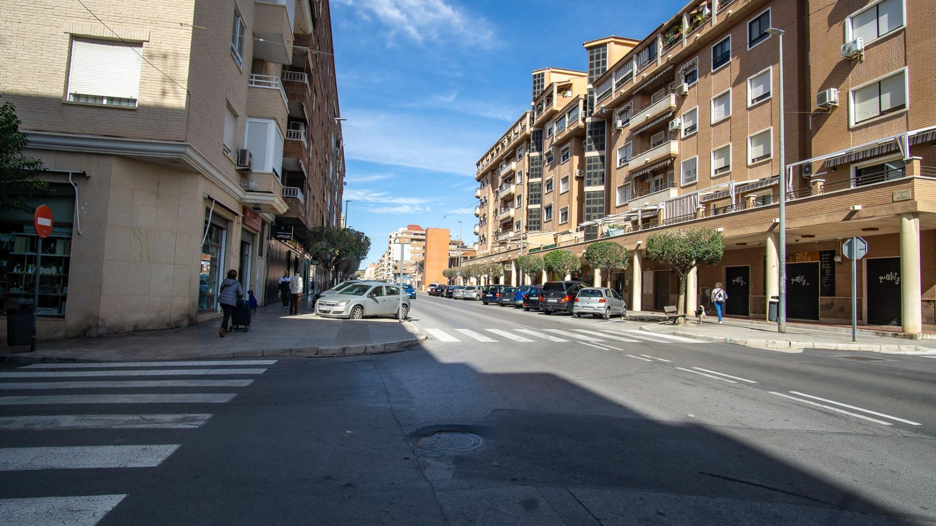 Plaza de garaje cerrada en Pablo Iglesias - foto 3
