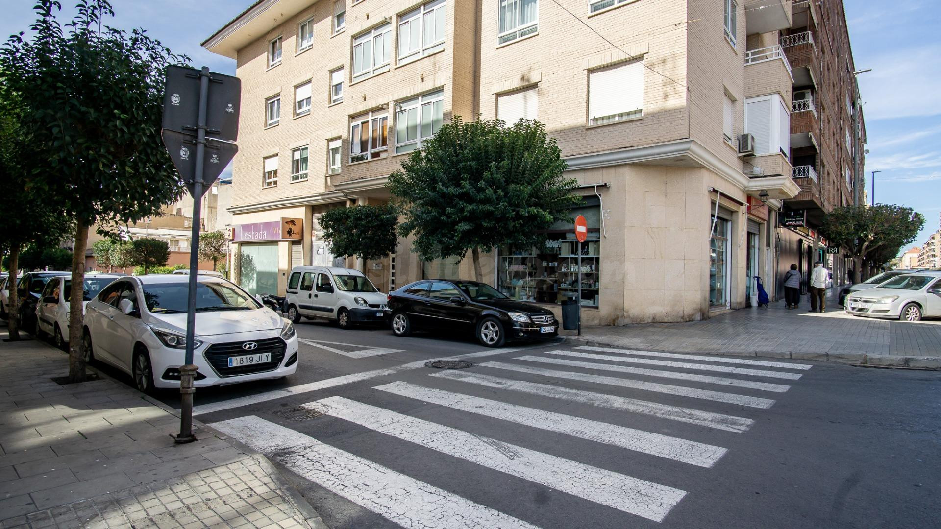 Plaza de garaje cerrada en Pablo Iglesias - foto 4