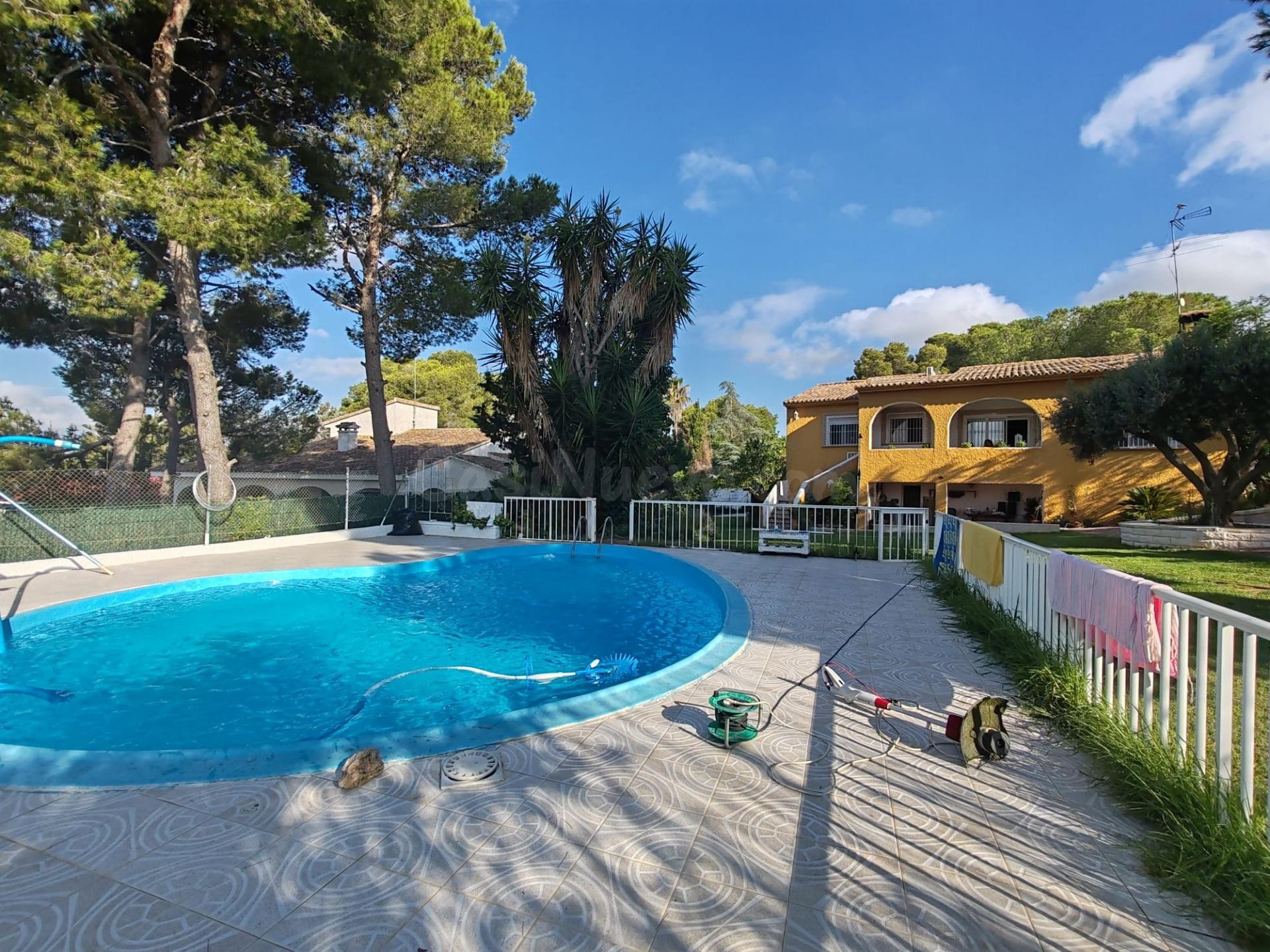21Inmobiliarias vende este estupendo chalet en cumbre de cal - foto 2