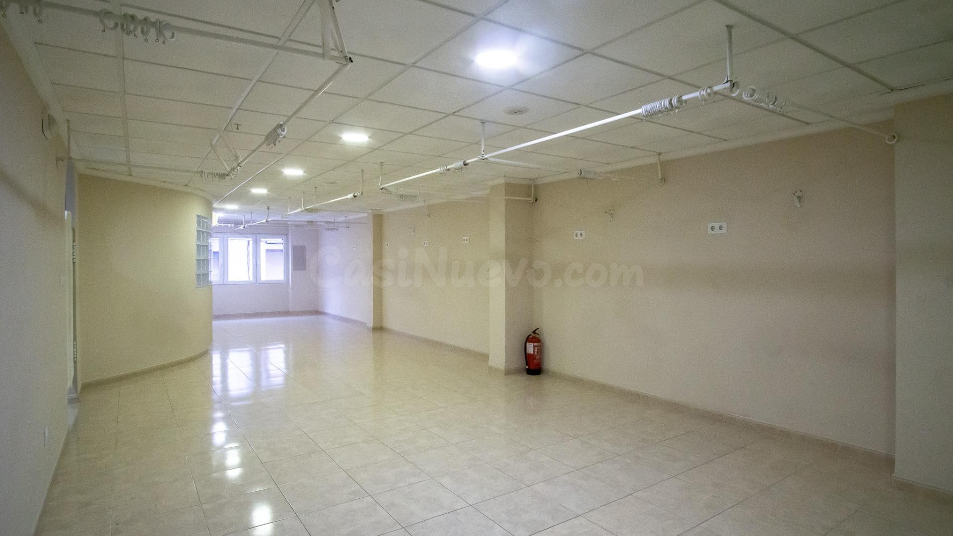 Local-Entreplanta comercial  en pleno centro de Elda – Calle - foto 2