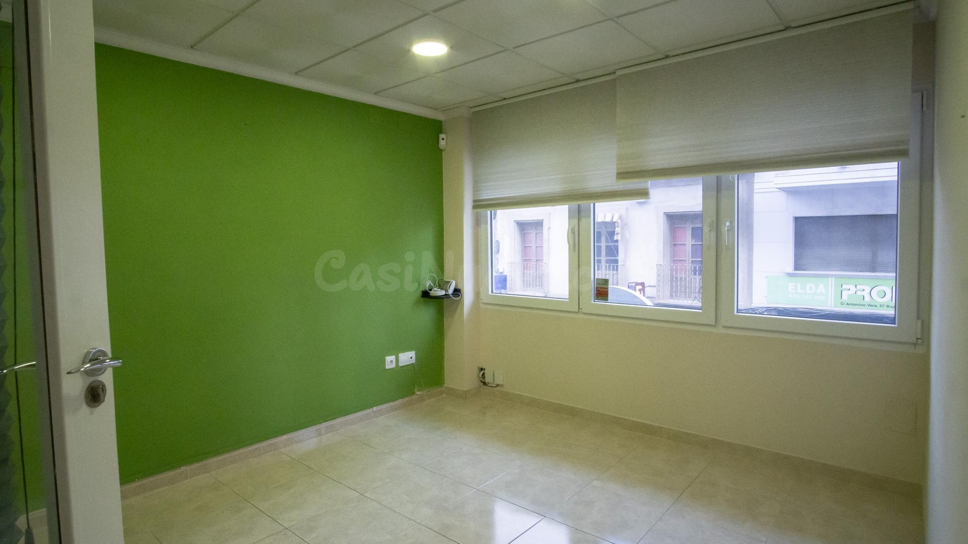 Local-Entreplanta comercial  en pleno centro de Elda – Calle - foto 3