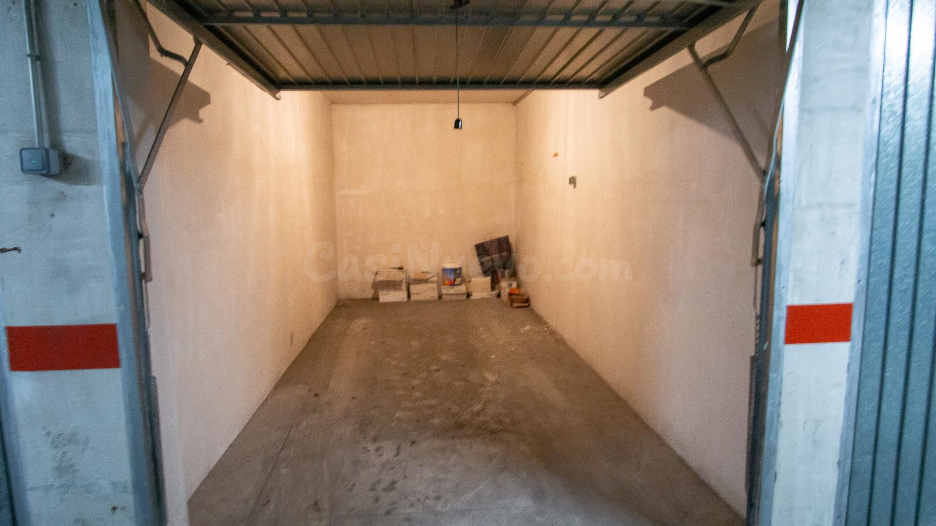 Garaje 1 habitación en venta - Avenida de madrid