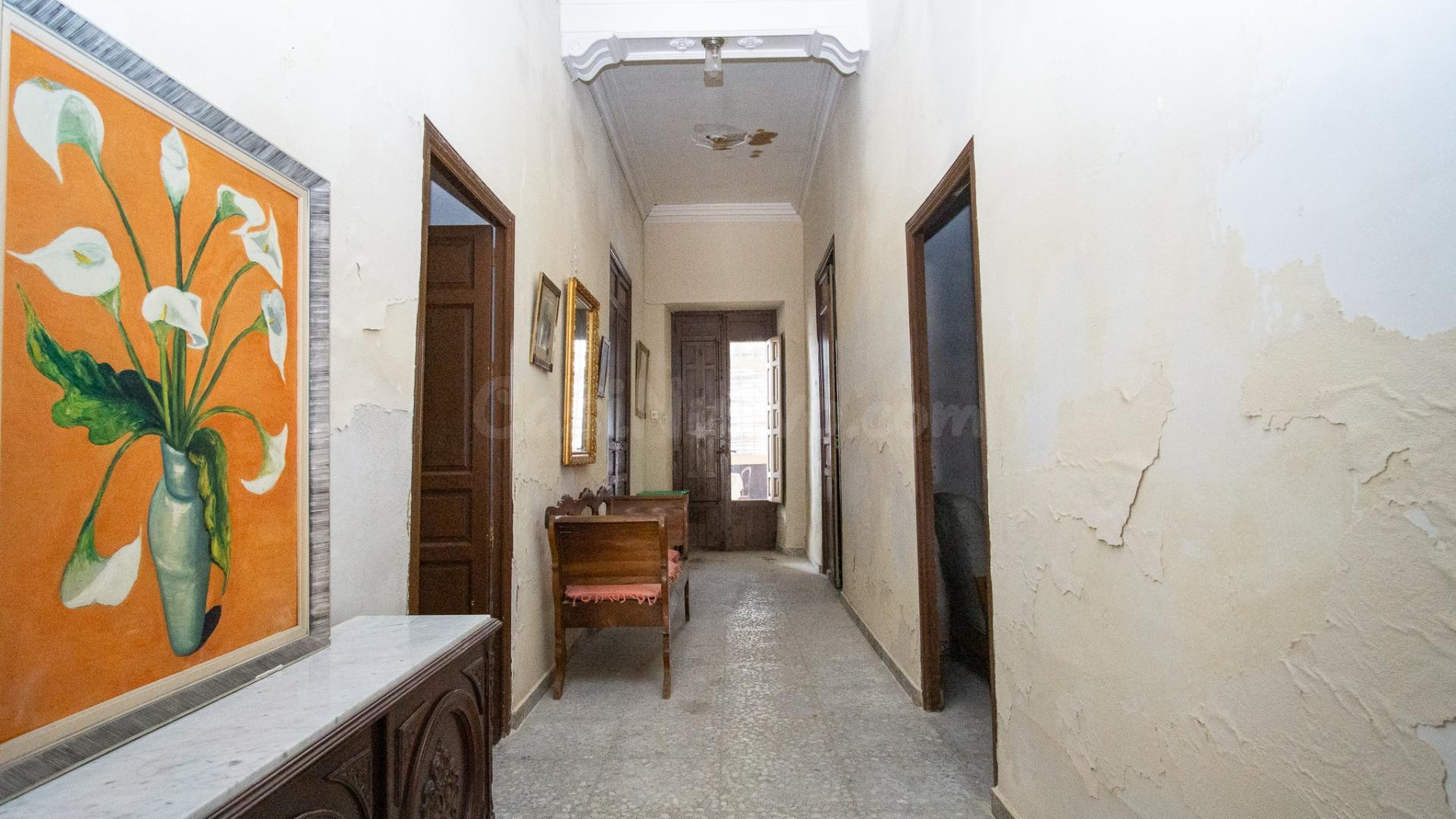 Casa señorial de 1900 en pleno corazón de Monóvar ✨ - foto 2