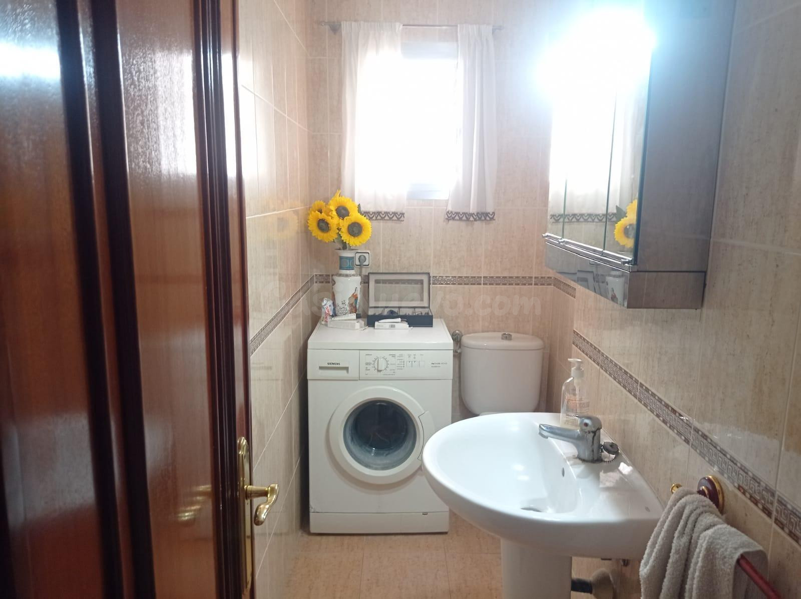 21 Inmobiliarias vende este piso en zona ayuntamiento con as - foto 4