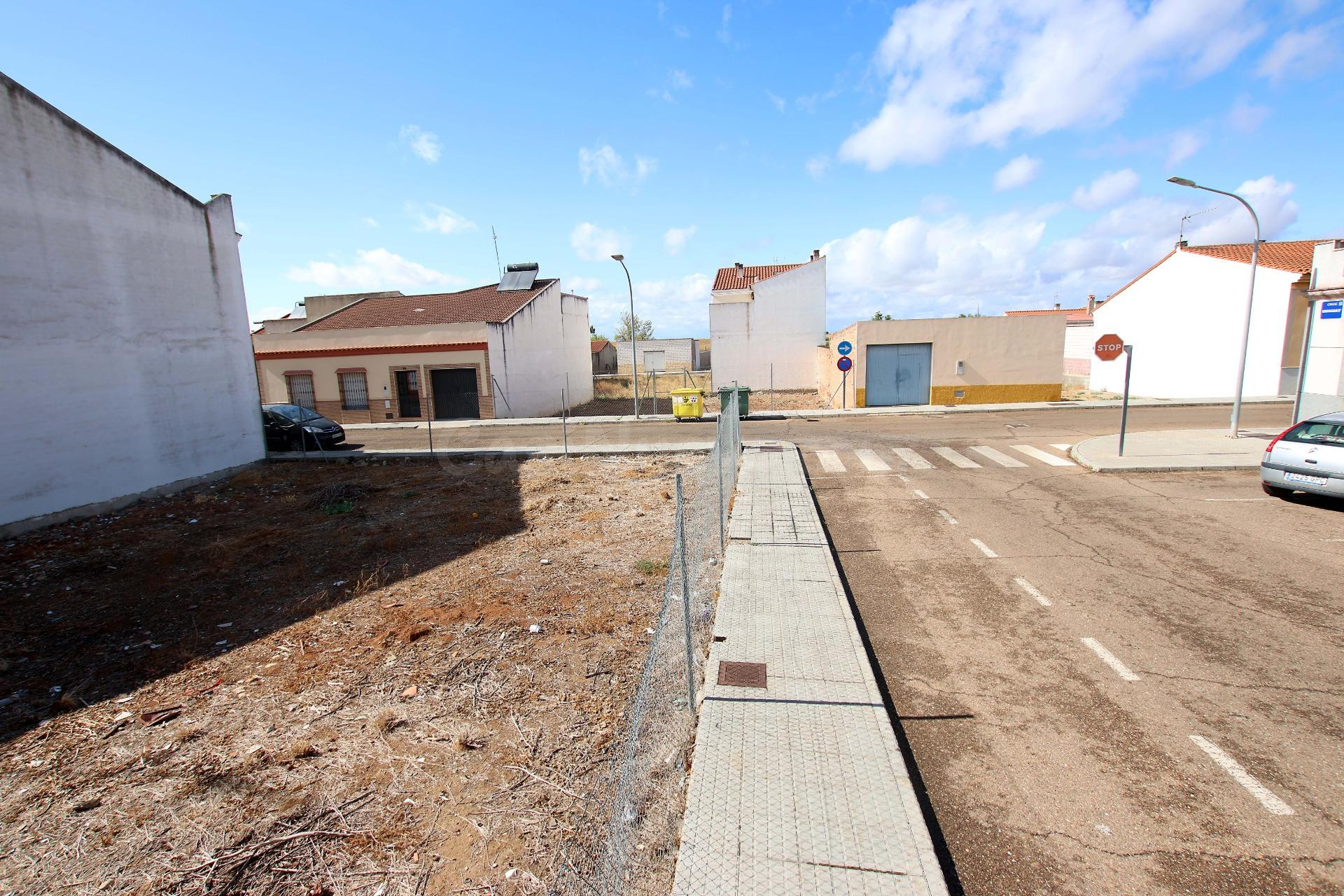 Solar urbano en Montijo - foto 4