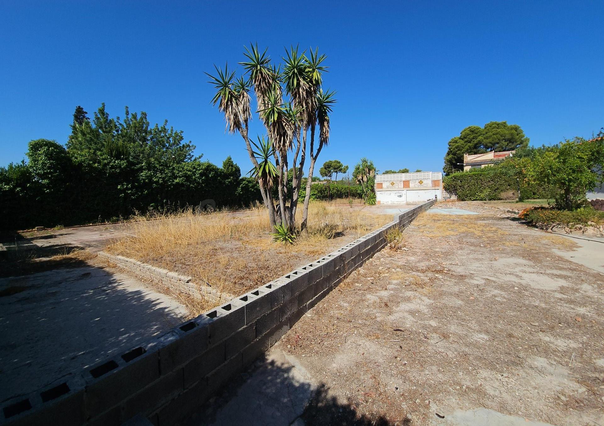 TERRENO URBANO EN RESIDENCIAL JUNTO A SIERRA CALDERONA - foto 3