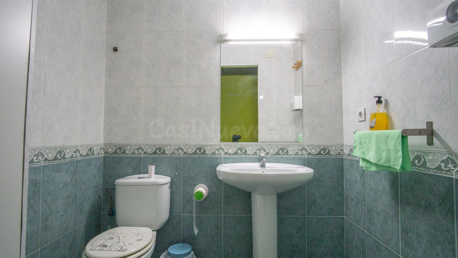 Local esquina en zona Campet-Petrer en venta o como inversió - foto 4