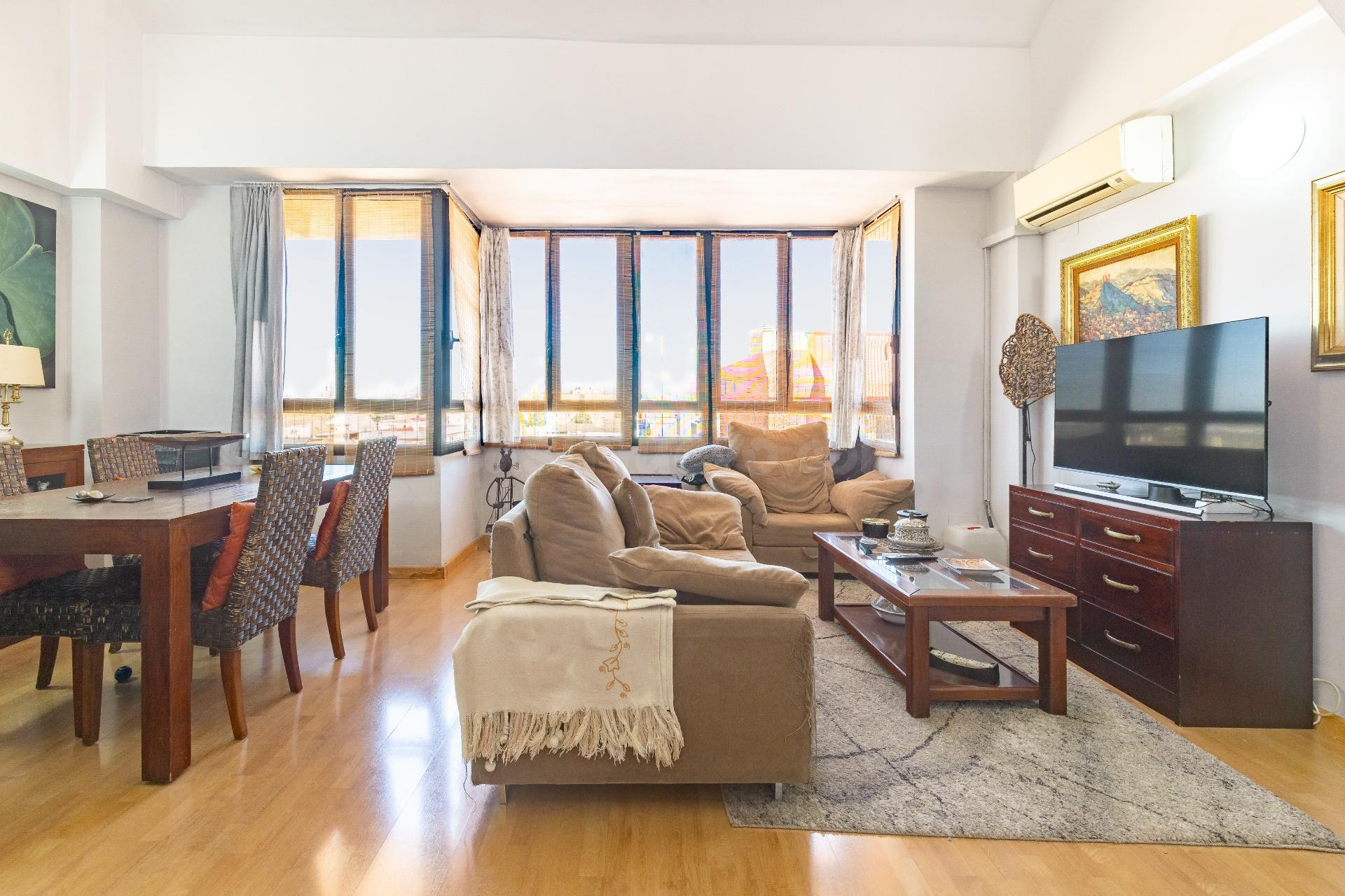 Exclusivo Ático Dúplex en Xirivella - Perfecto para Vivir y 