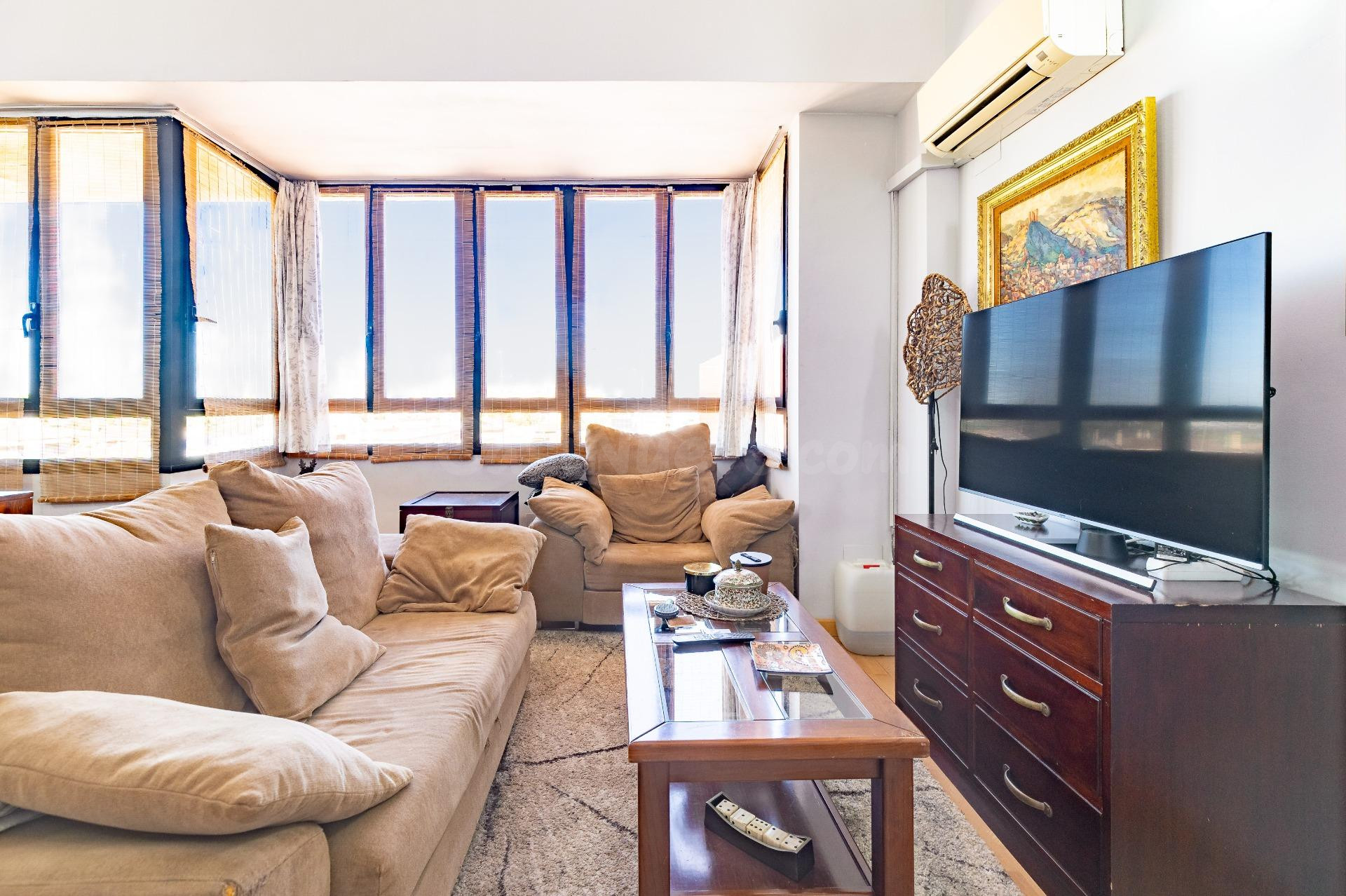 Exclusivo Ático Dúplex en Xirivella - Perfecto para Vivir y  - foto 5
