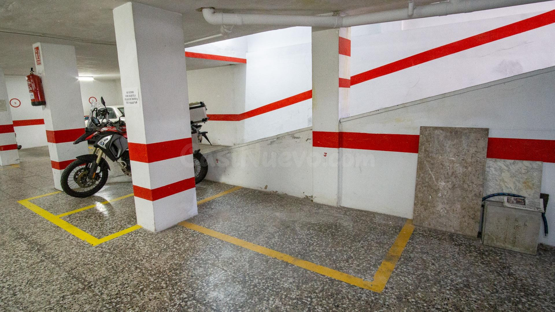 Garaje en venta para moto en el centro de Elda. - foto 3