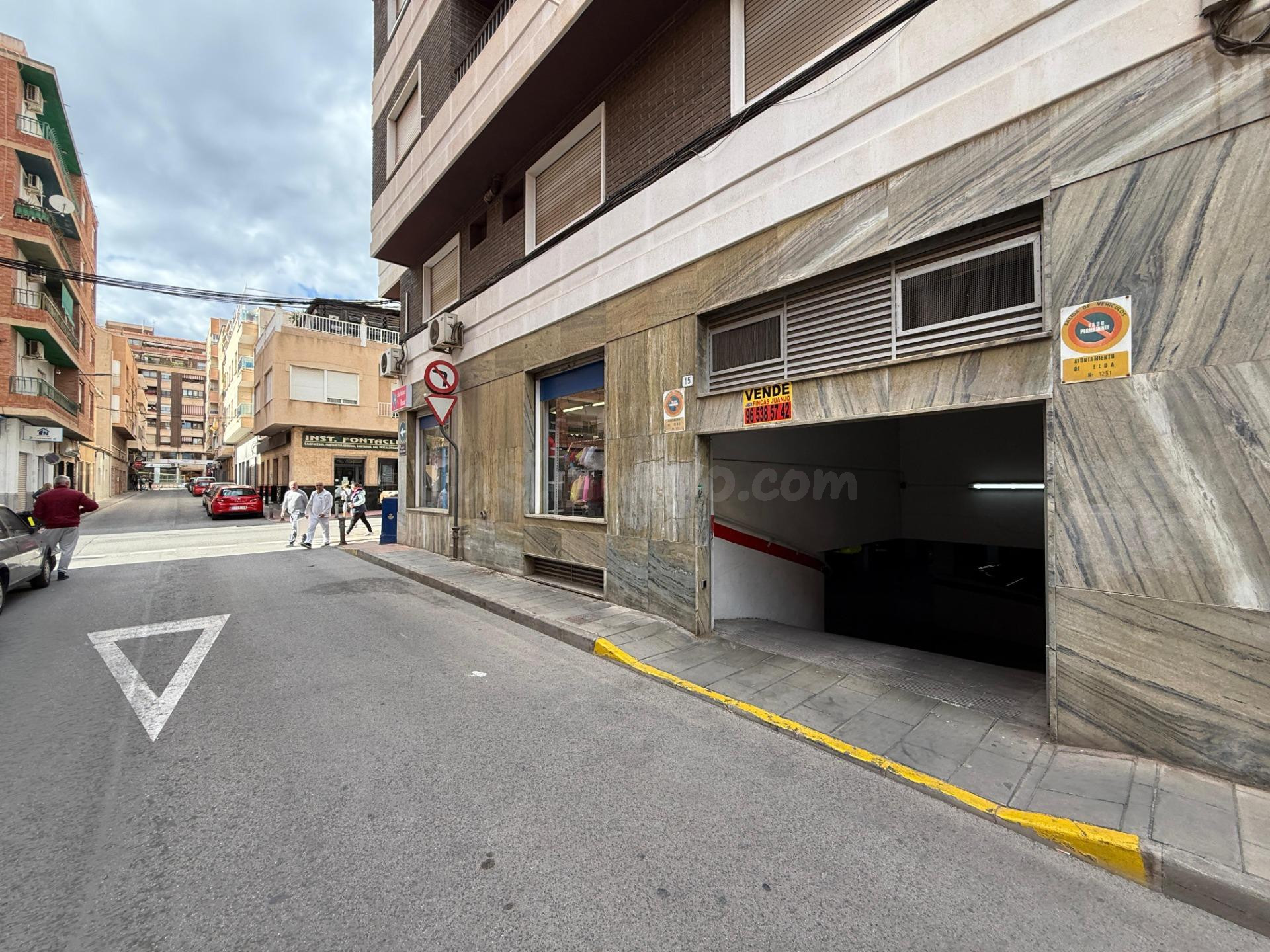 Plaza de garaje en venta, junto Gran Avenida.