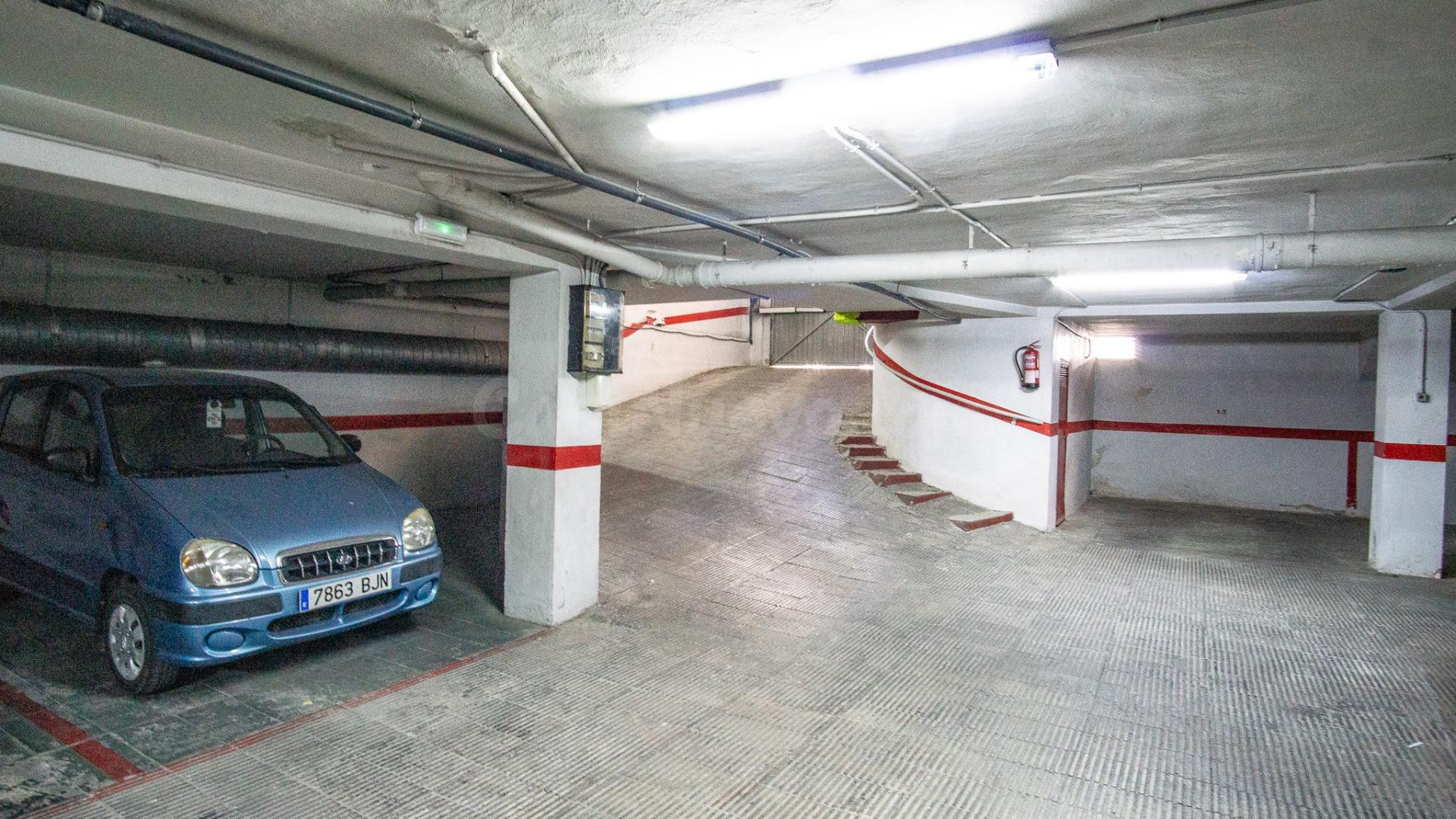 Plaza de garaje en venta, junto Gran Avenida. - foto 3
